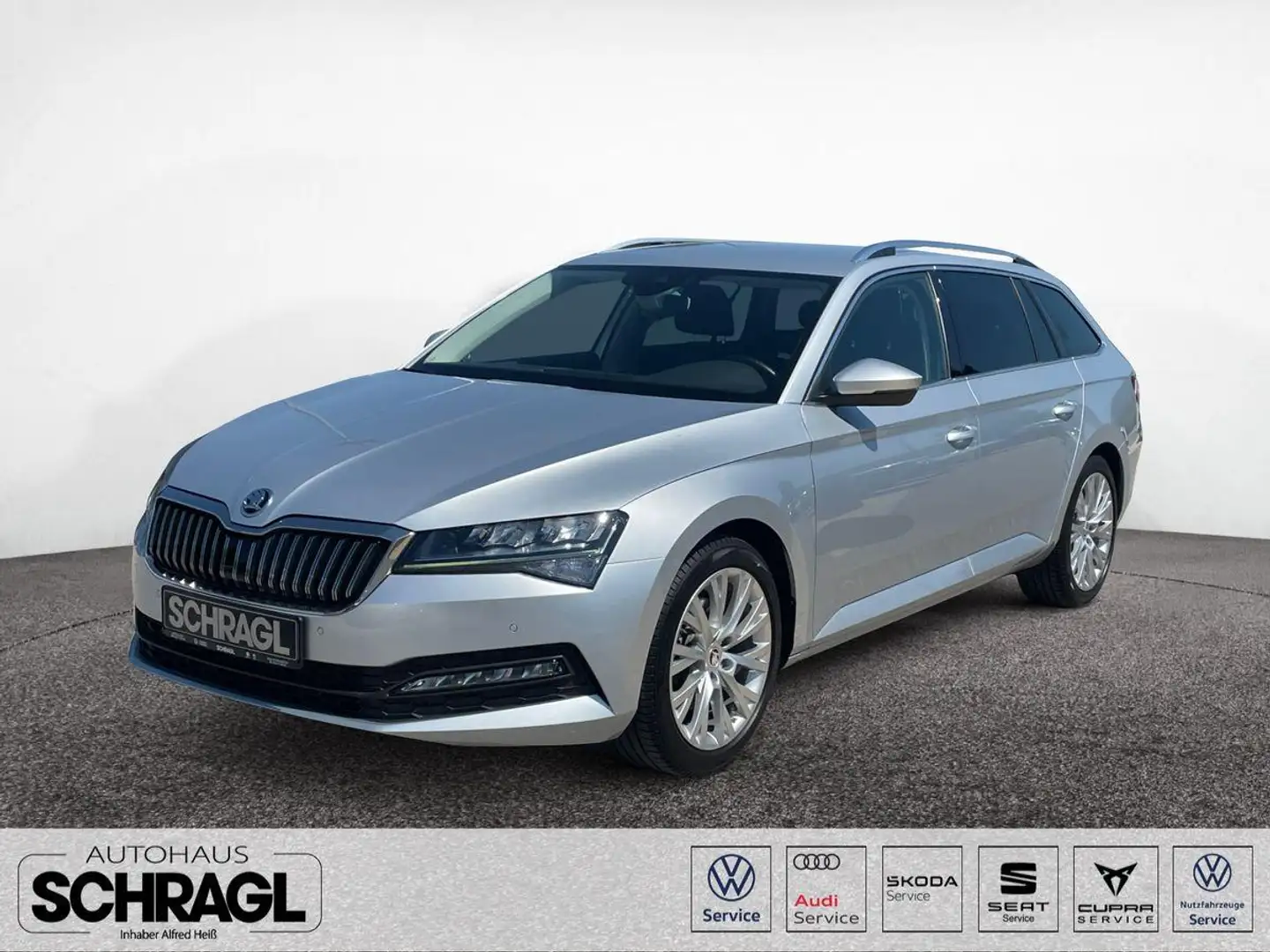 Skoda Superb 2.0 TSI Ambition+AHK+NAVI+LED Silber - 1
