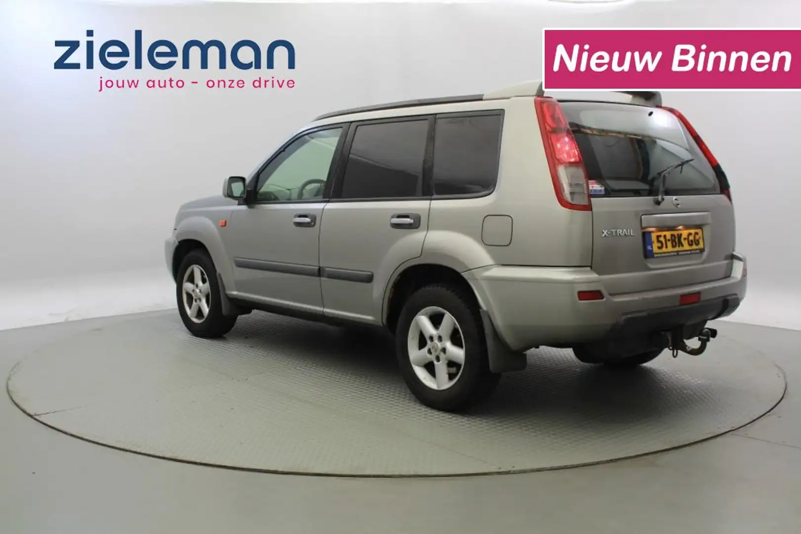 Nissan X-Trail 2.2 dCi Comfort - Airco, Trekhaak Beige - 2