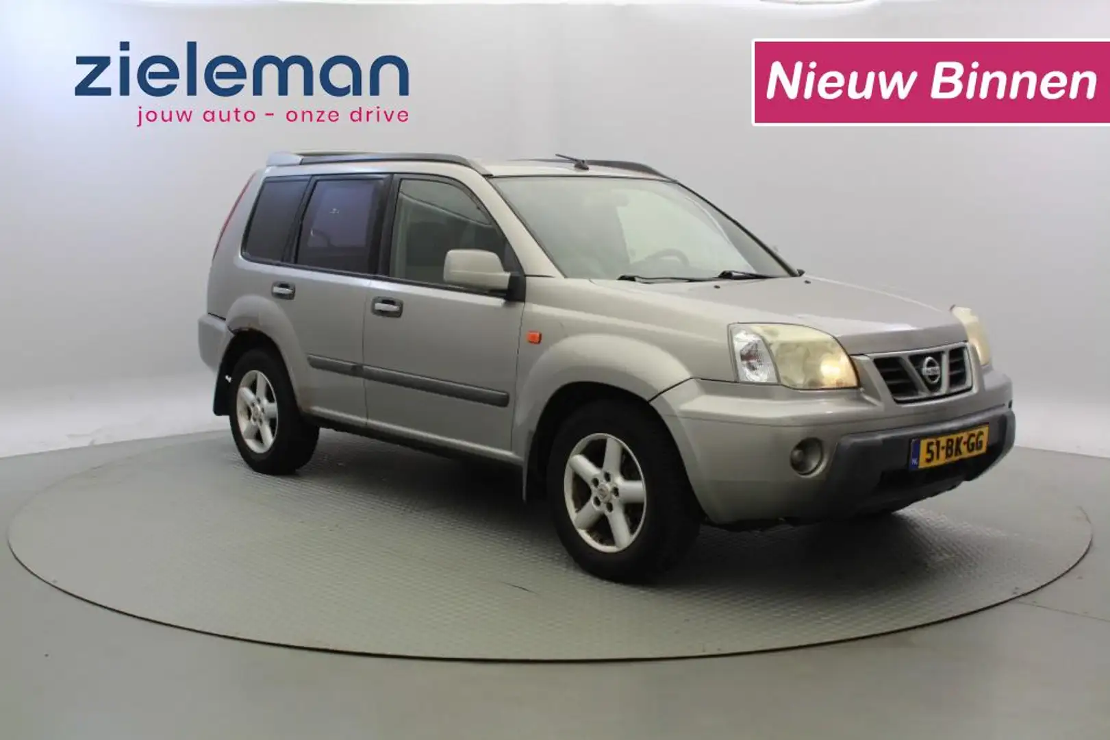 Nissan X-Trail 2.2 dCi Comfort - Airco, Trekhaak Beige - 1