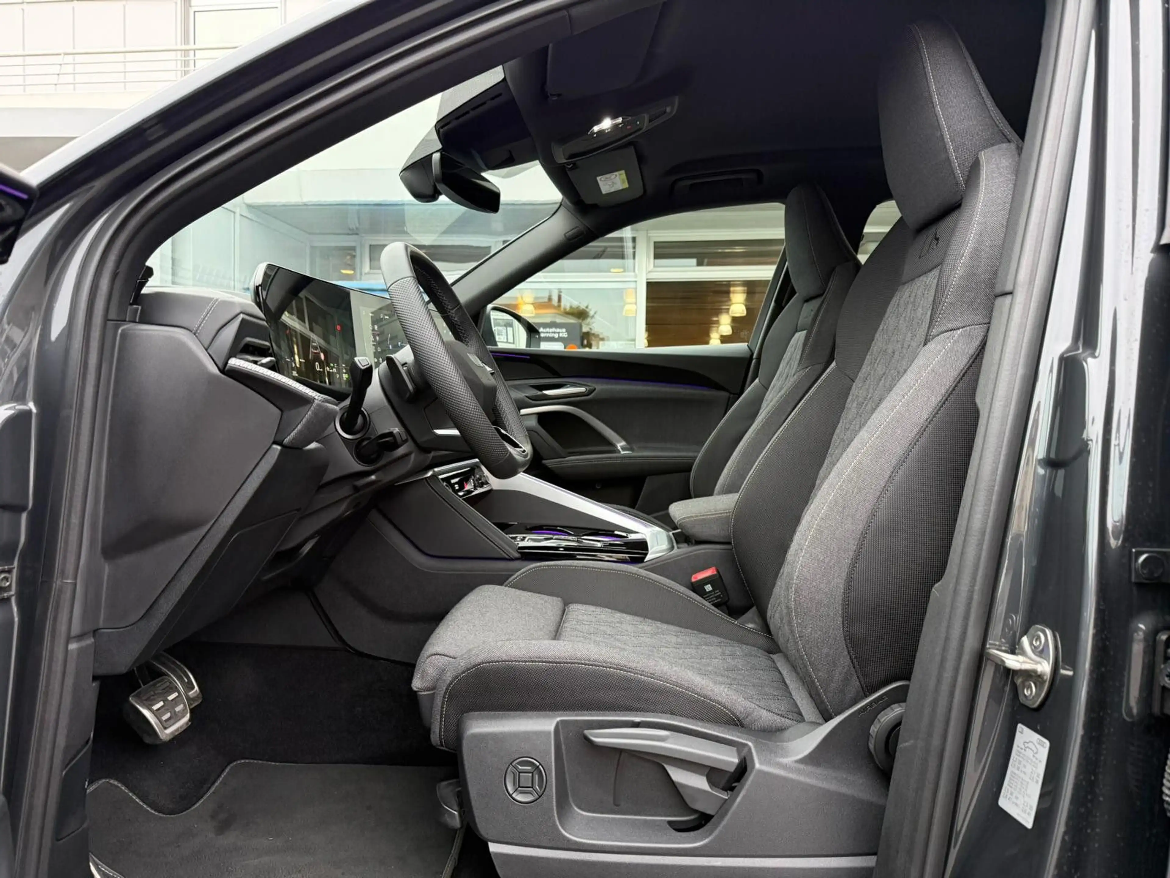 Audi Q5 2.0TDI QUATTRO 360 S LINE EDITON 2xDISPLAY