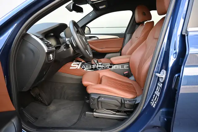 BMW X4 view 10