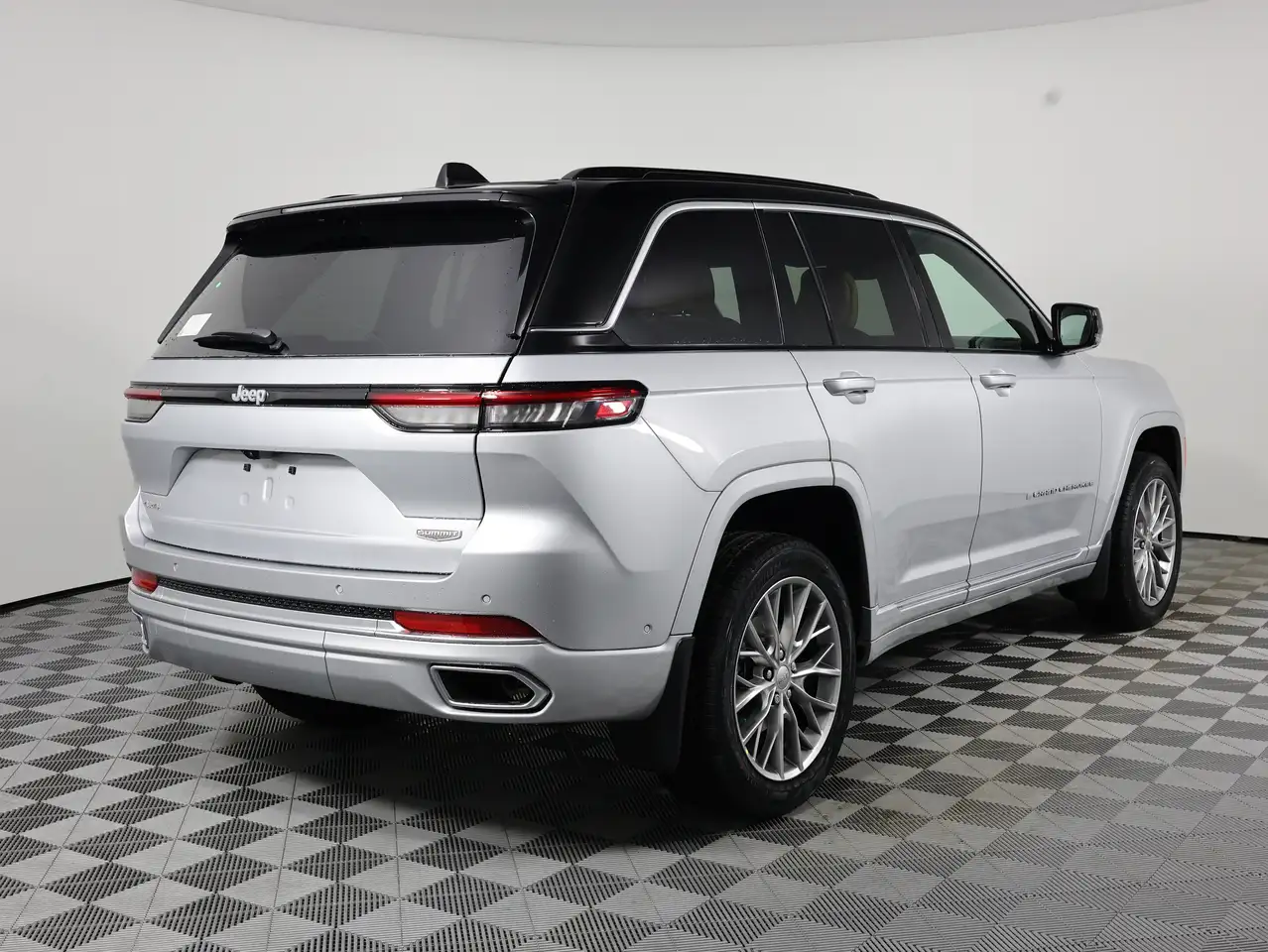 Jeep Grand Cherokee снимка Jeep Grand Cherokee