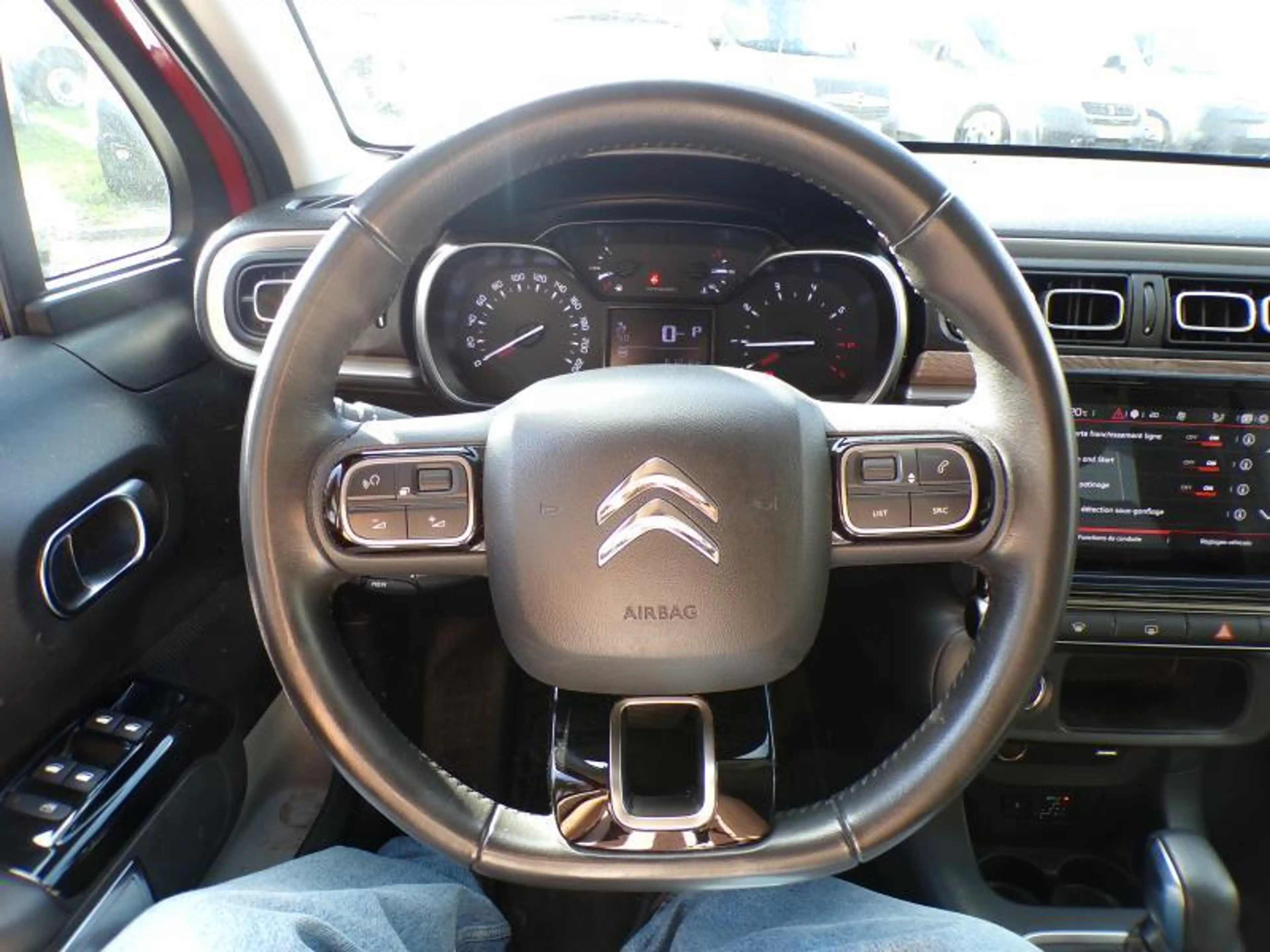 Citroen C3 1.2 110cv Automatique rouge 10/22 56572km Airco — photo 9