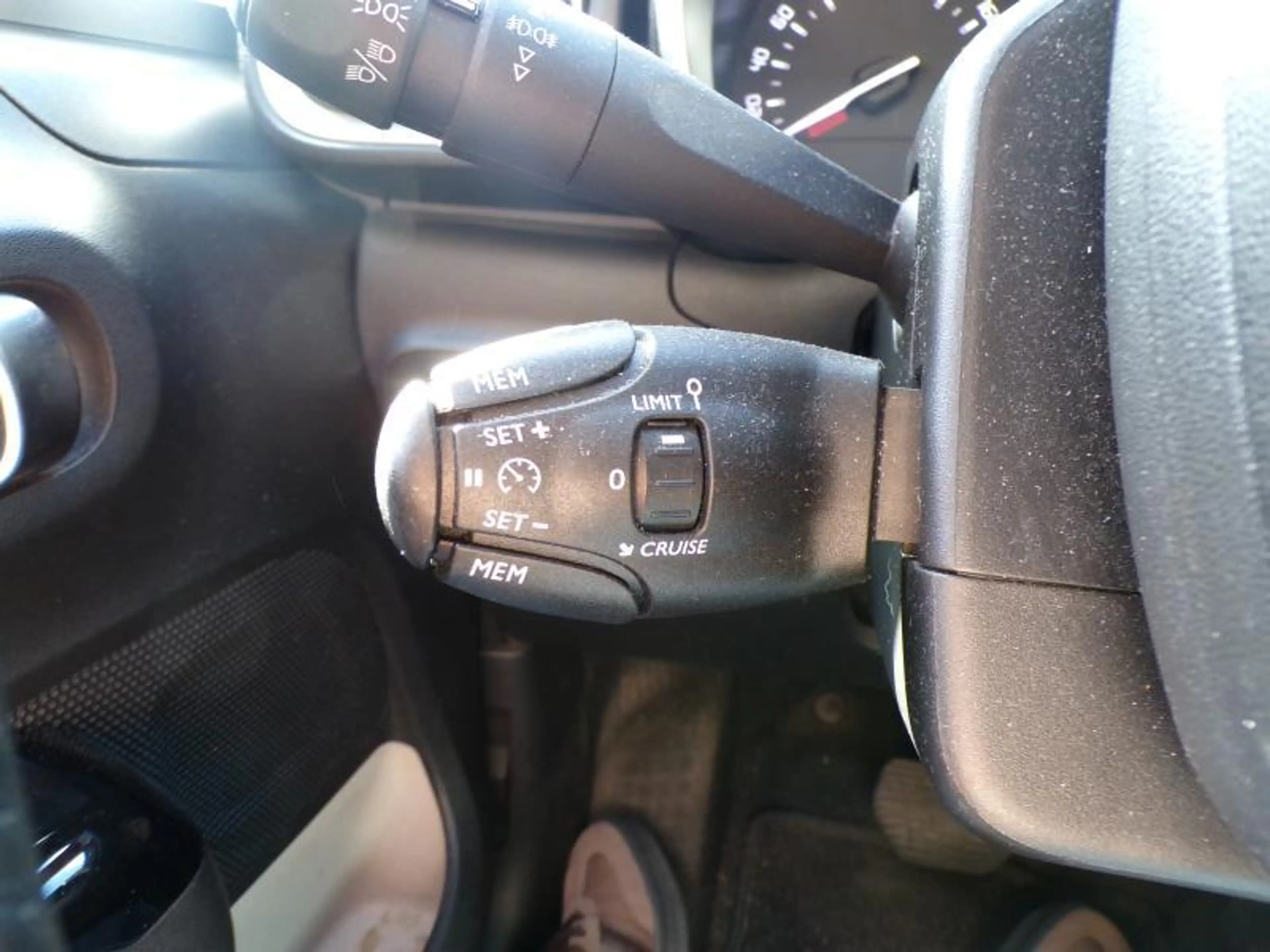 Citroen C3 1.2 110cv Automatique rouge 10/22 56572km Airco — photo 14