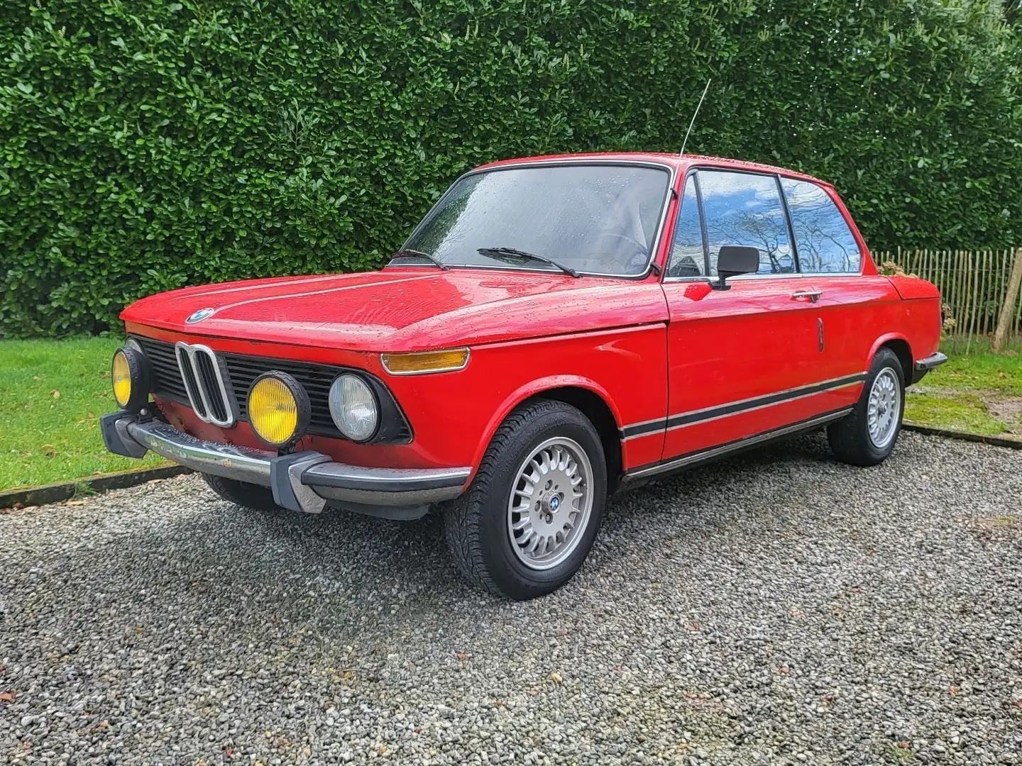 BMW 2002 1502 Red - 1