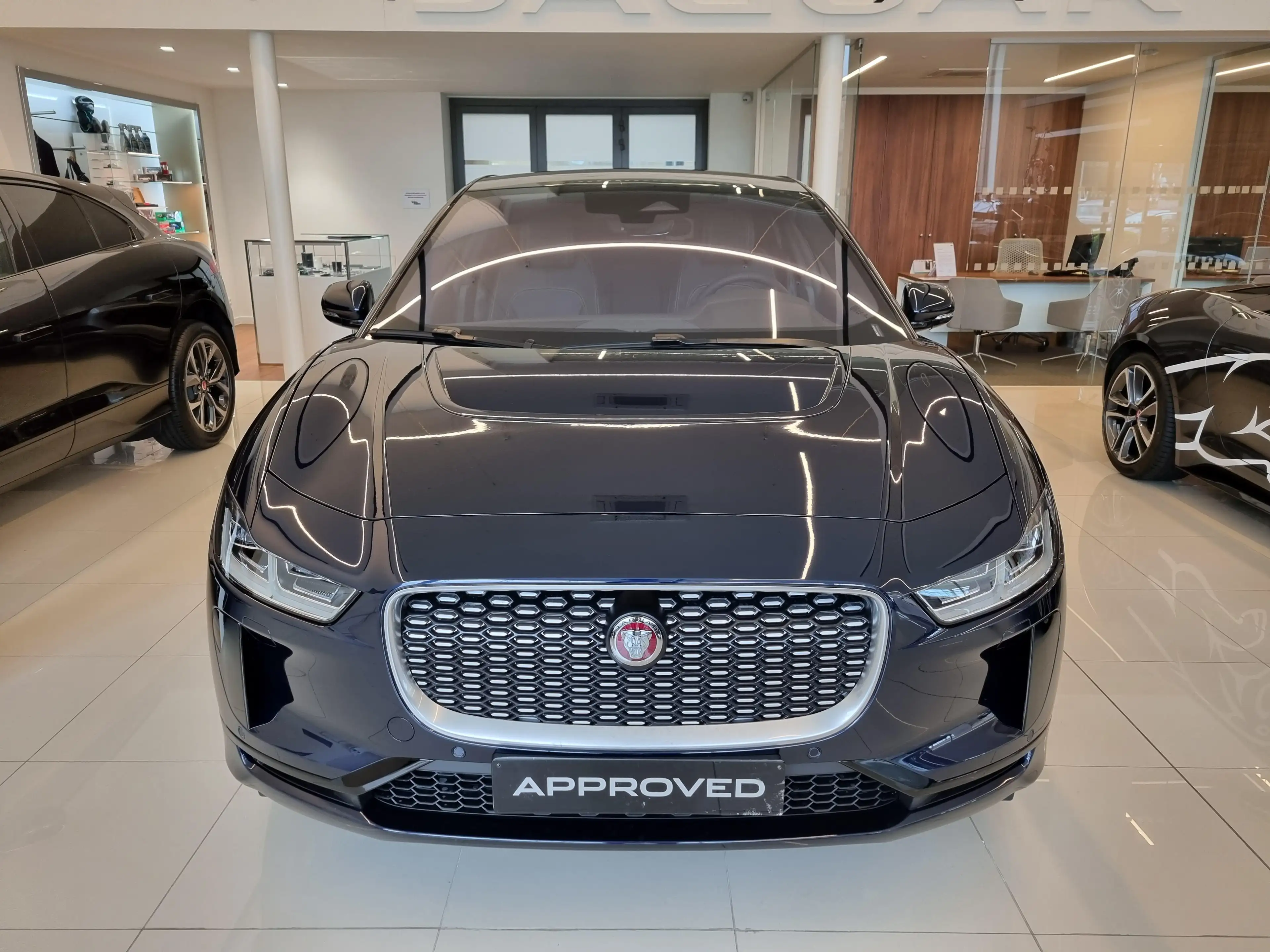 Jaguar I-Pace EV400 SE AWD Auto. 23MY — photo 8