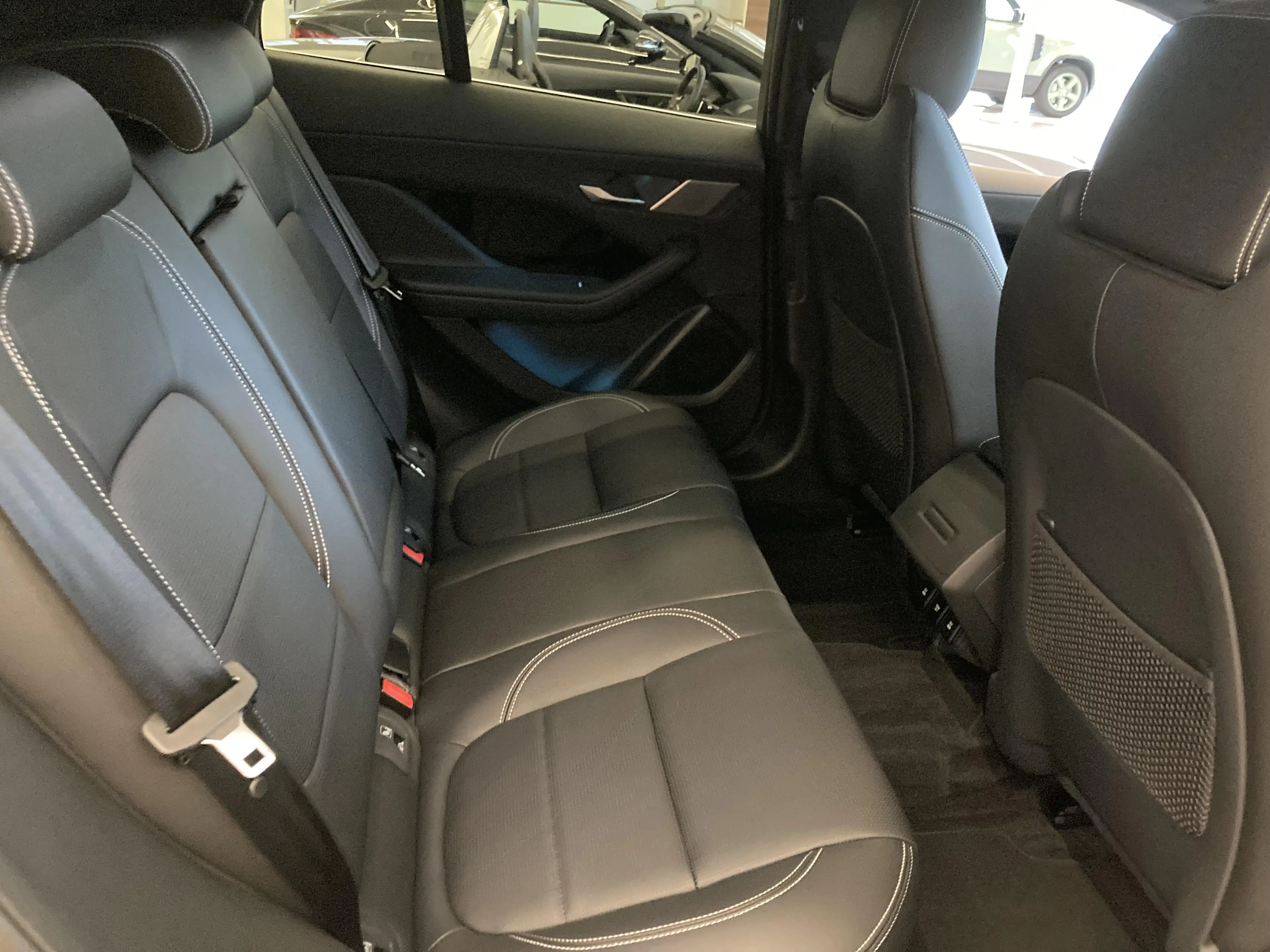 Jaguar I-Pace EV400 SE AWD Auto. 23MY — photo 5