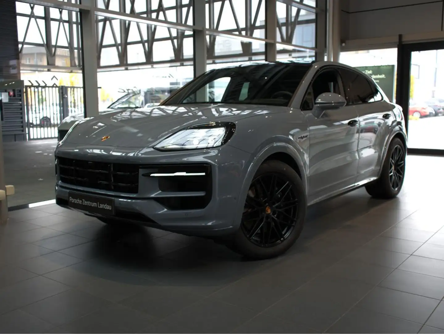 Porsche Cayenne E-Hybrid Coupe Grau - 1