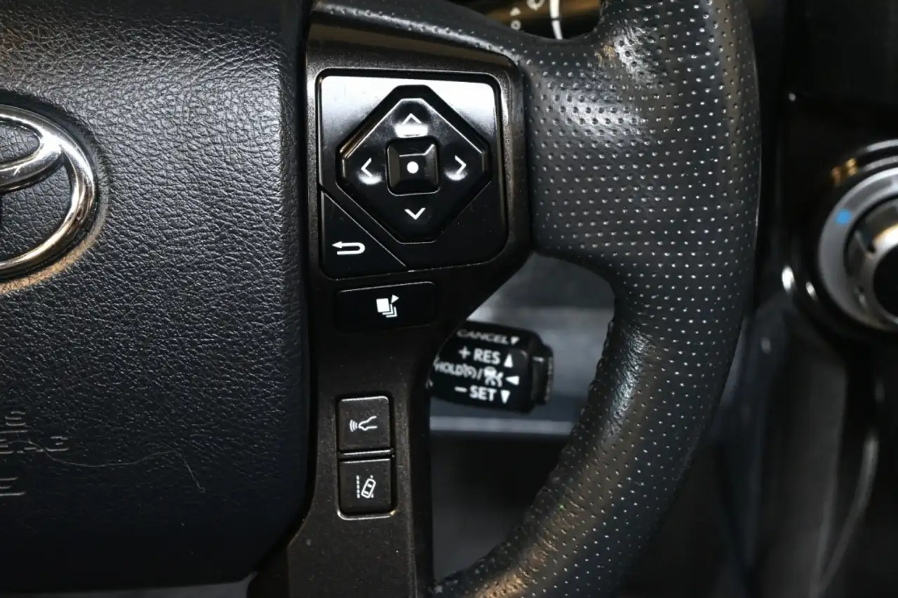 Toyota 4-Runner снимка Toyota 4-Runner