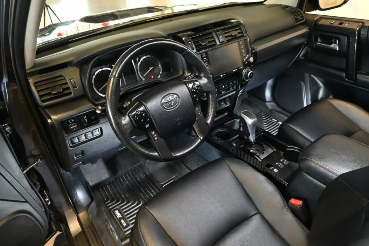 Toyota 4-Runner снимка Toyota 4-Runner