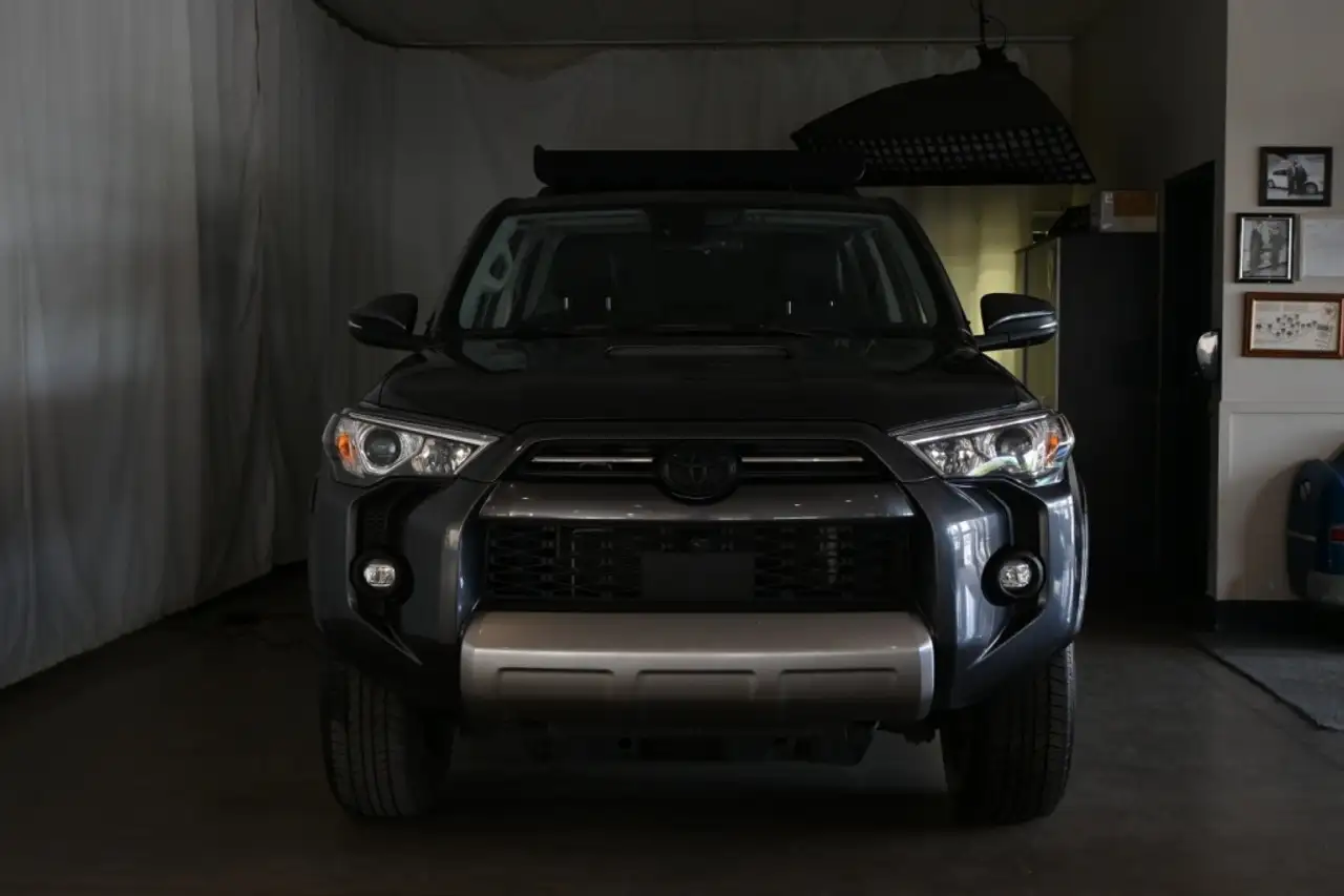Toyota 4-Runner снимка Toyota 4-Runner