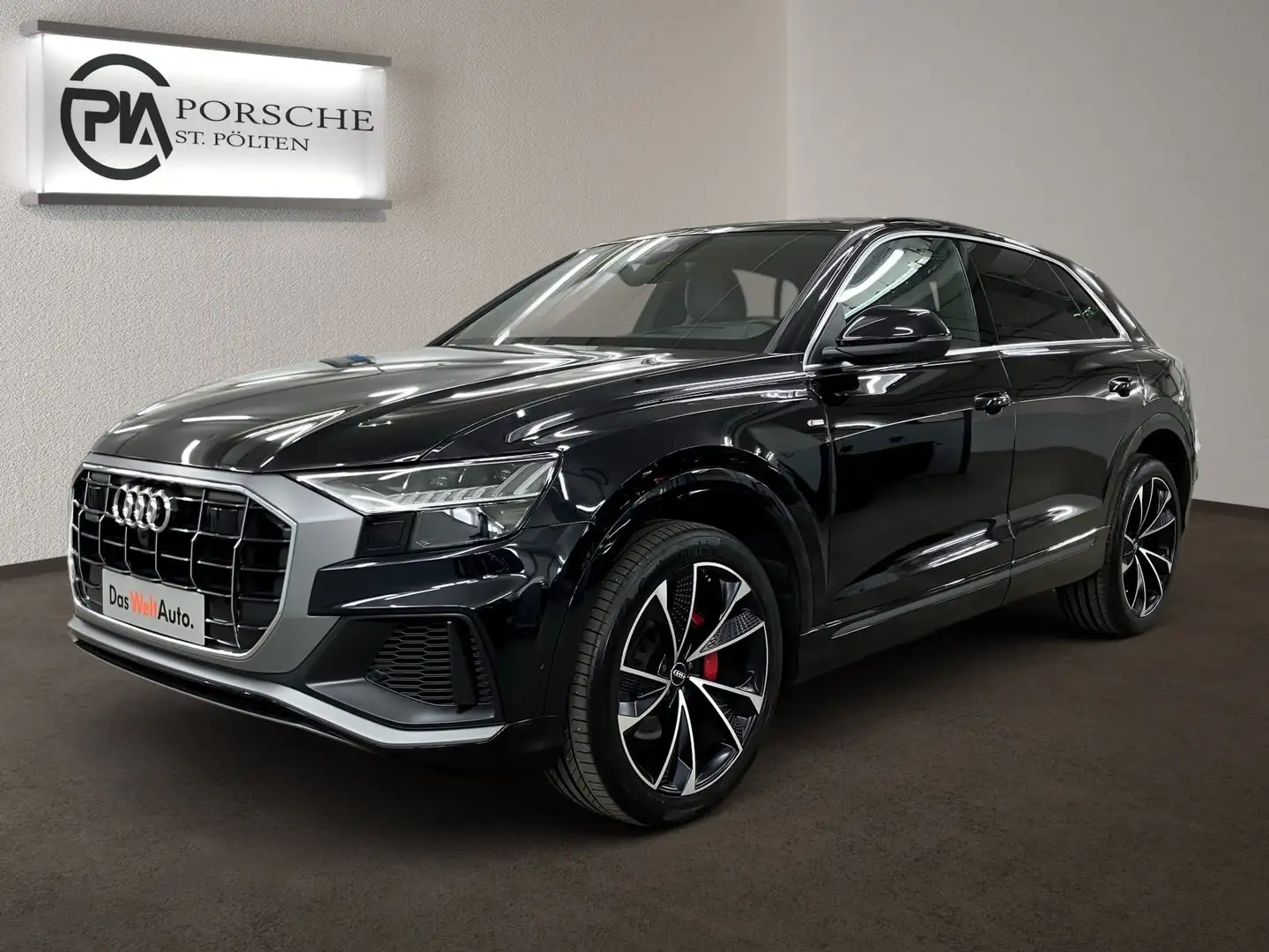 Audi Q8 50 TDI quattro Schwarz - 2