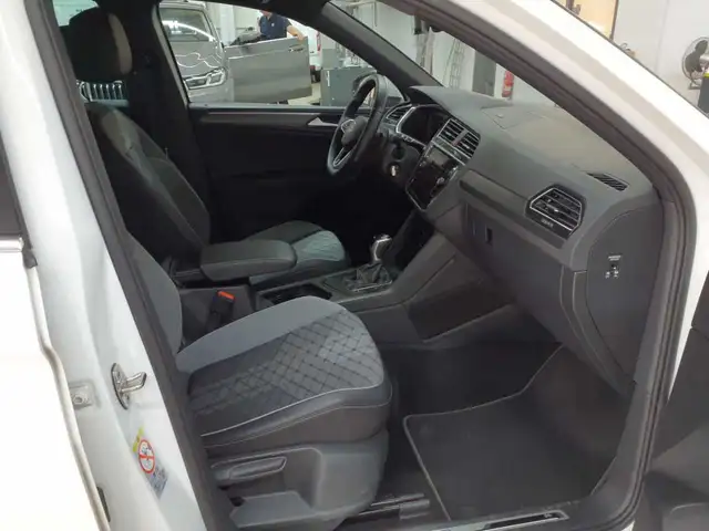 Volkswagen Tiguan view 8