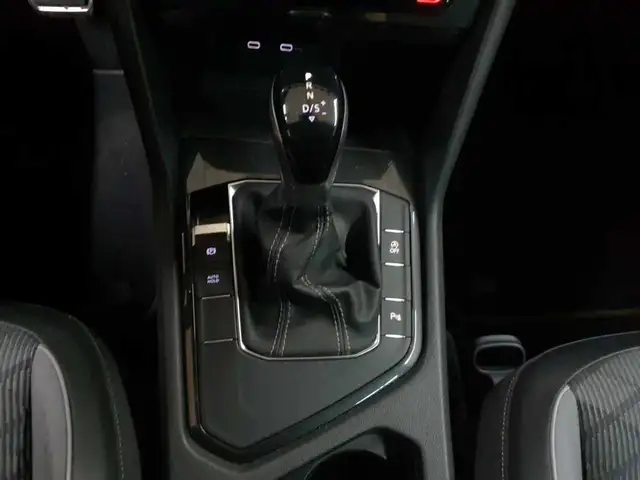 Volkswagen Tiguan view 10