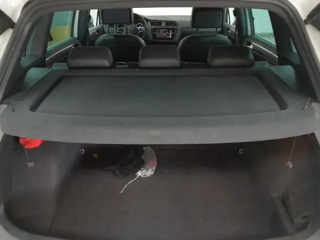 Volkswagen Tiguan view 15