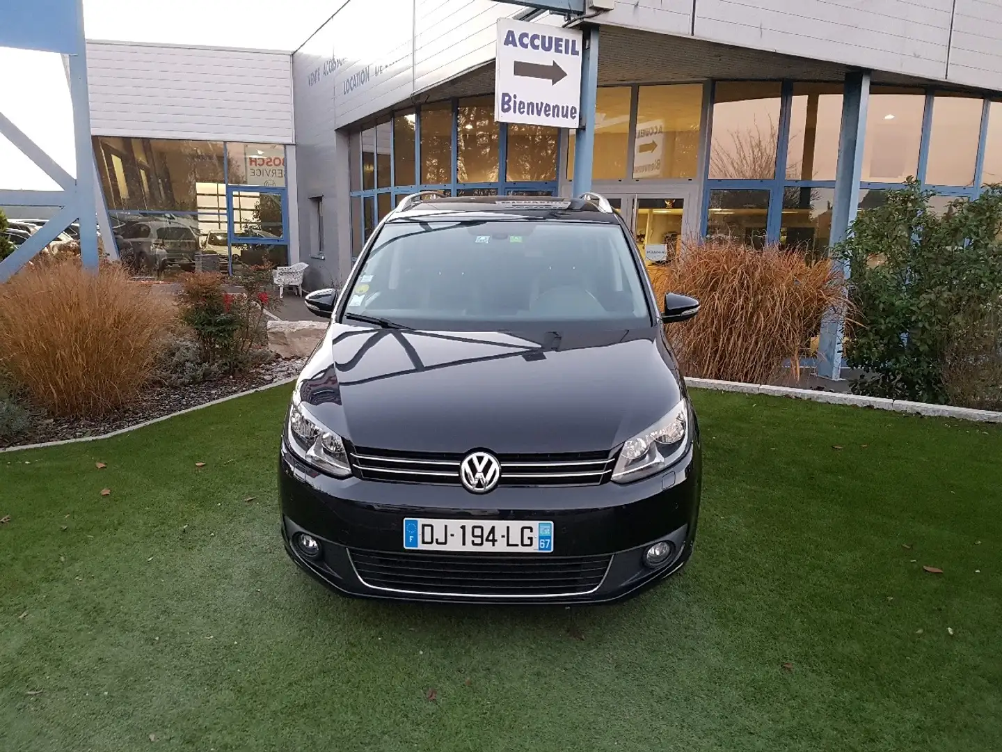 Volkswagen Touran 2.0 TDI 140CH BLUEMOTION TECHNOLOGY FAP CARAT Noir - 2
