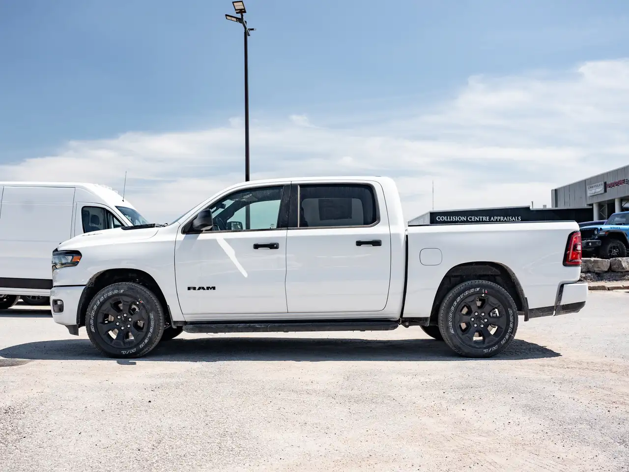 RAM 1500 снимка RAM 1500