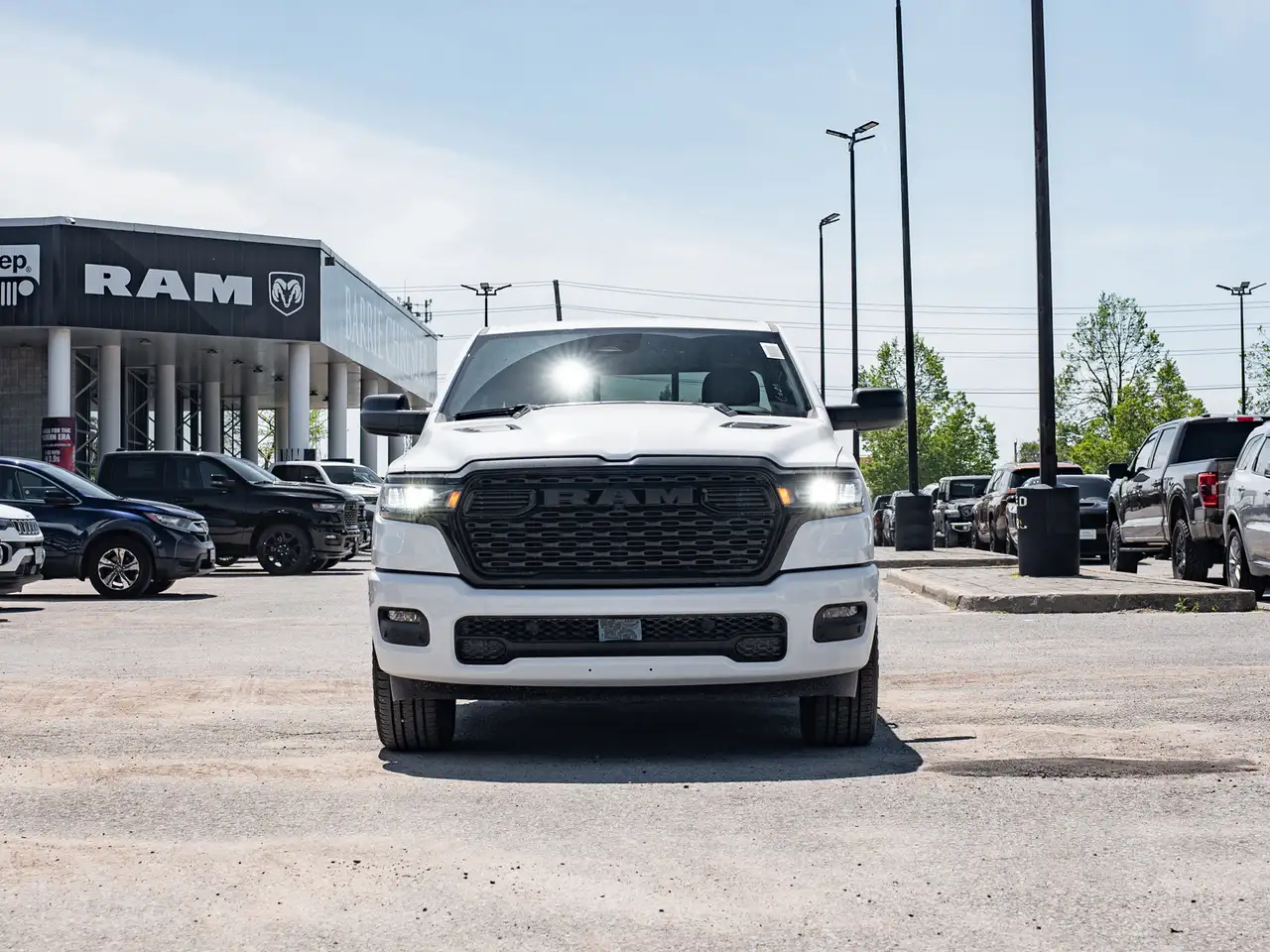 RAM 1500 снимка RAM 1500