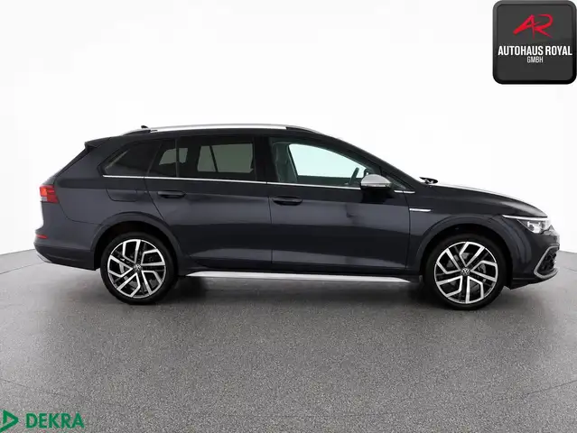 Volkswagen Golf view 6
