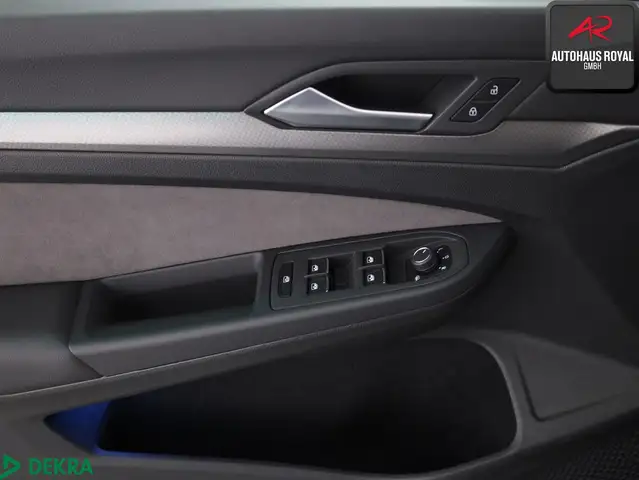 Volkswagen Golf view 14
