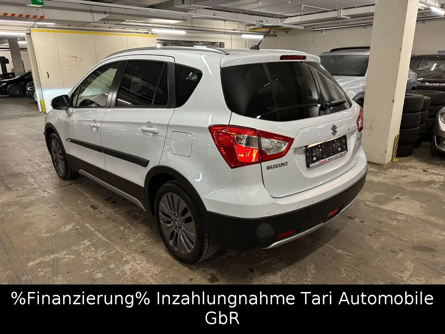 Suzuki SX4 S-Cross Comfort+ Autom. Leder,Bi-Xenon,Pano. Blanc - 1