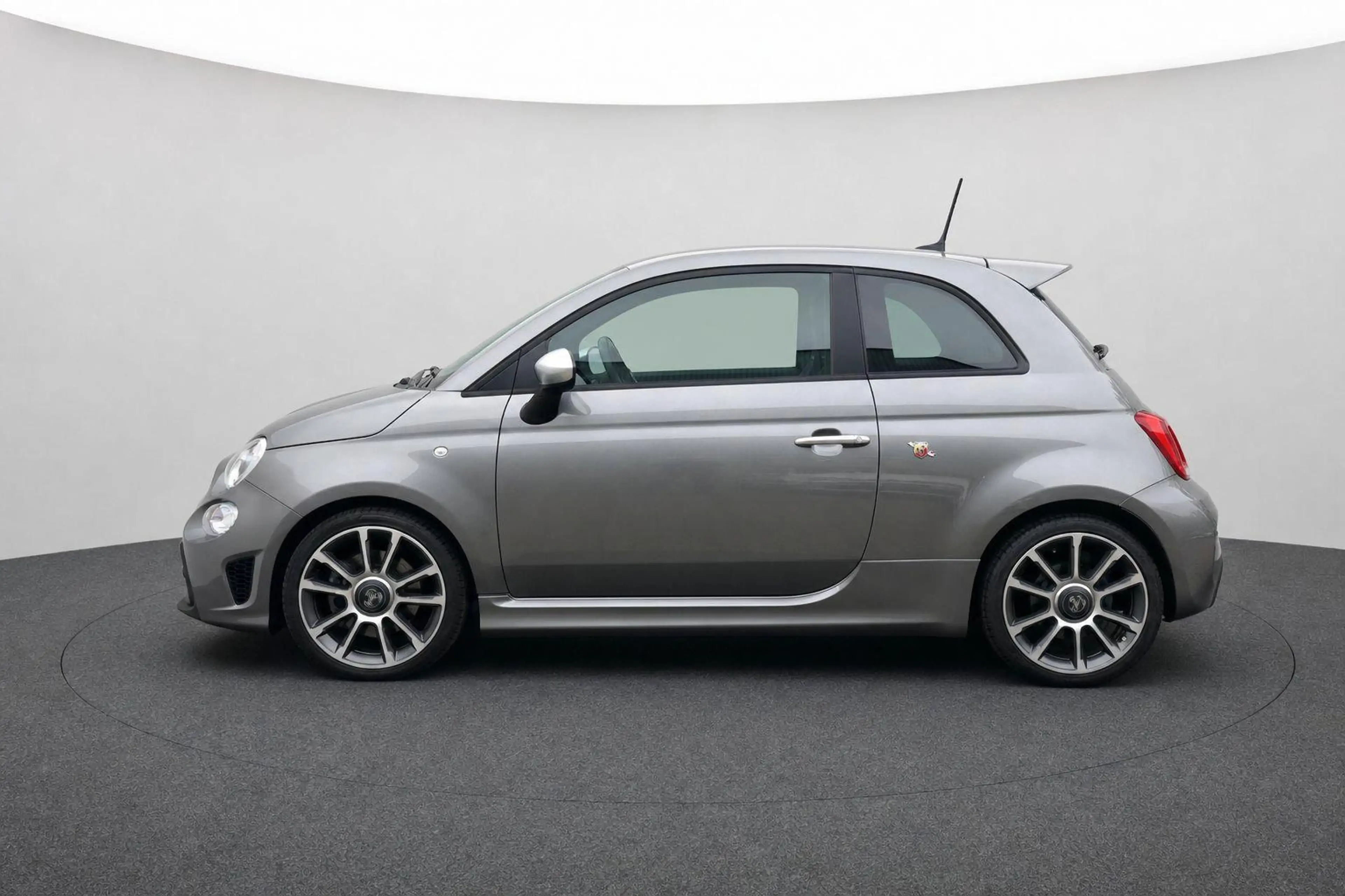 Fiat 500 Abarth 1.4 T-Jet Turismo — photo 2