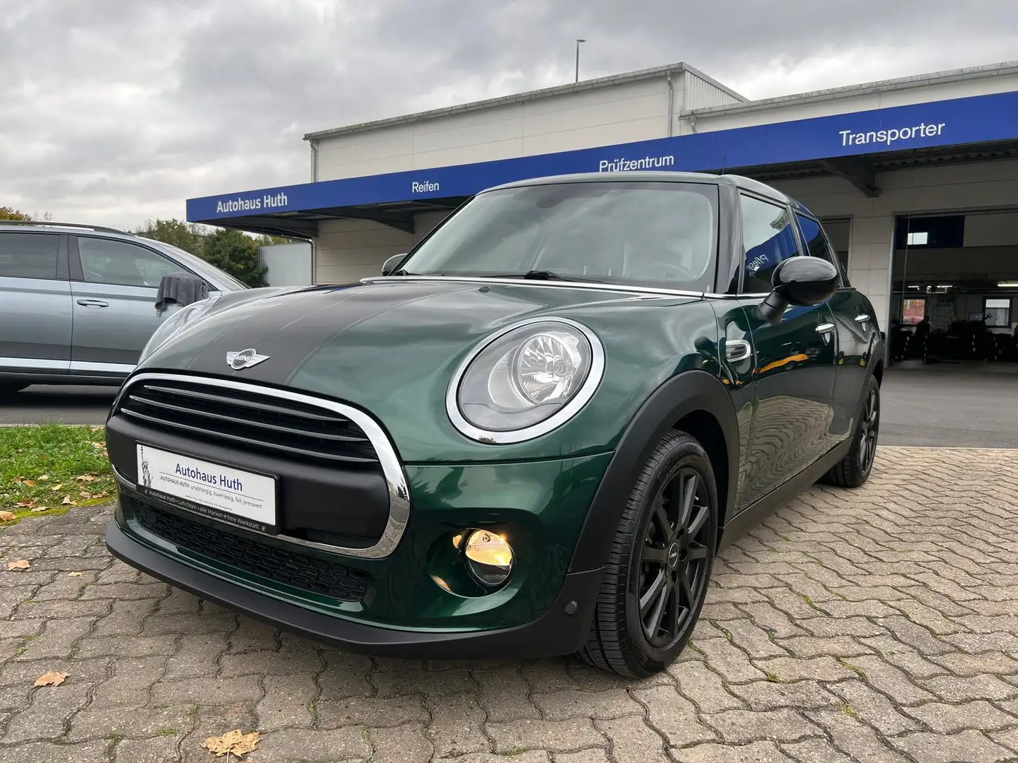 MINI One BRITISH RACING // BLACK-PAKET // NAVI // AUTOMATIK Grün - 1