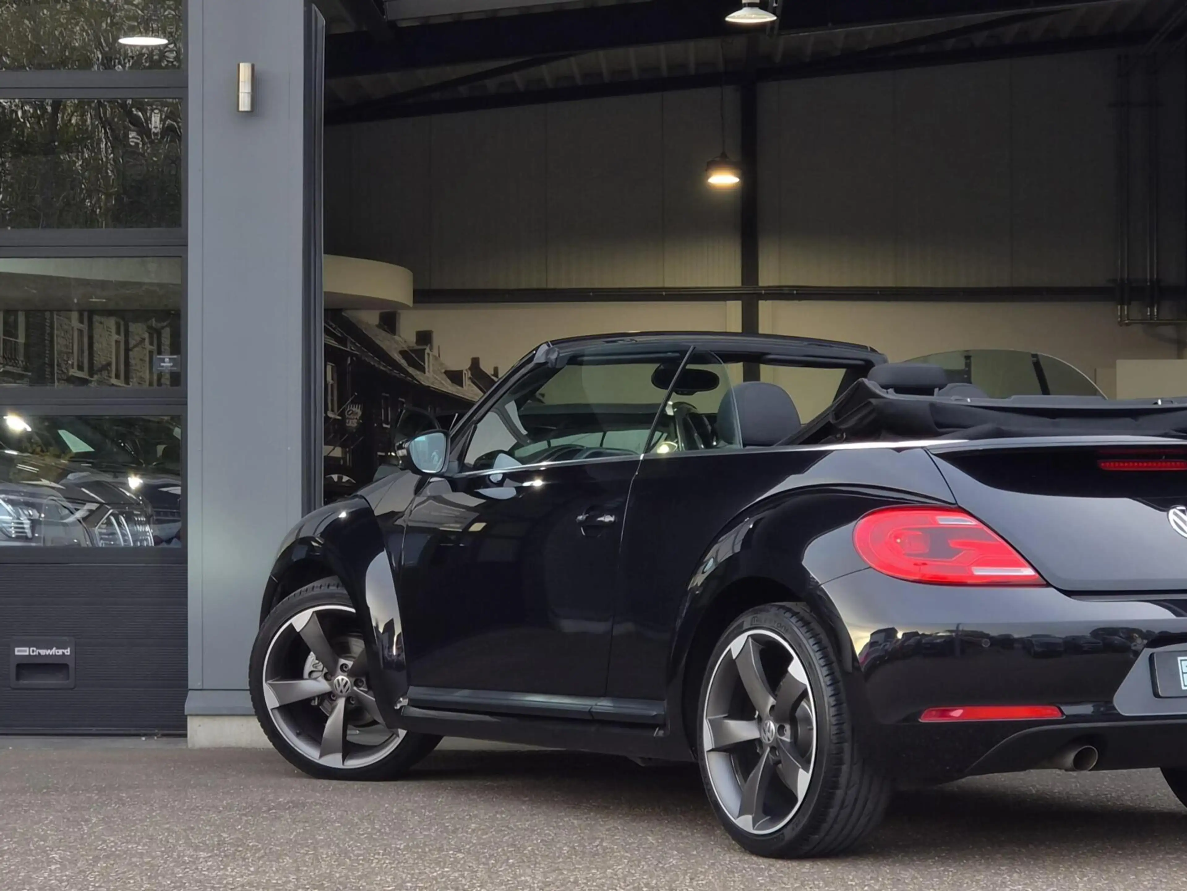Volkswagen Beetle Cabriolet 1.2 TSI Design — photo 8
