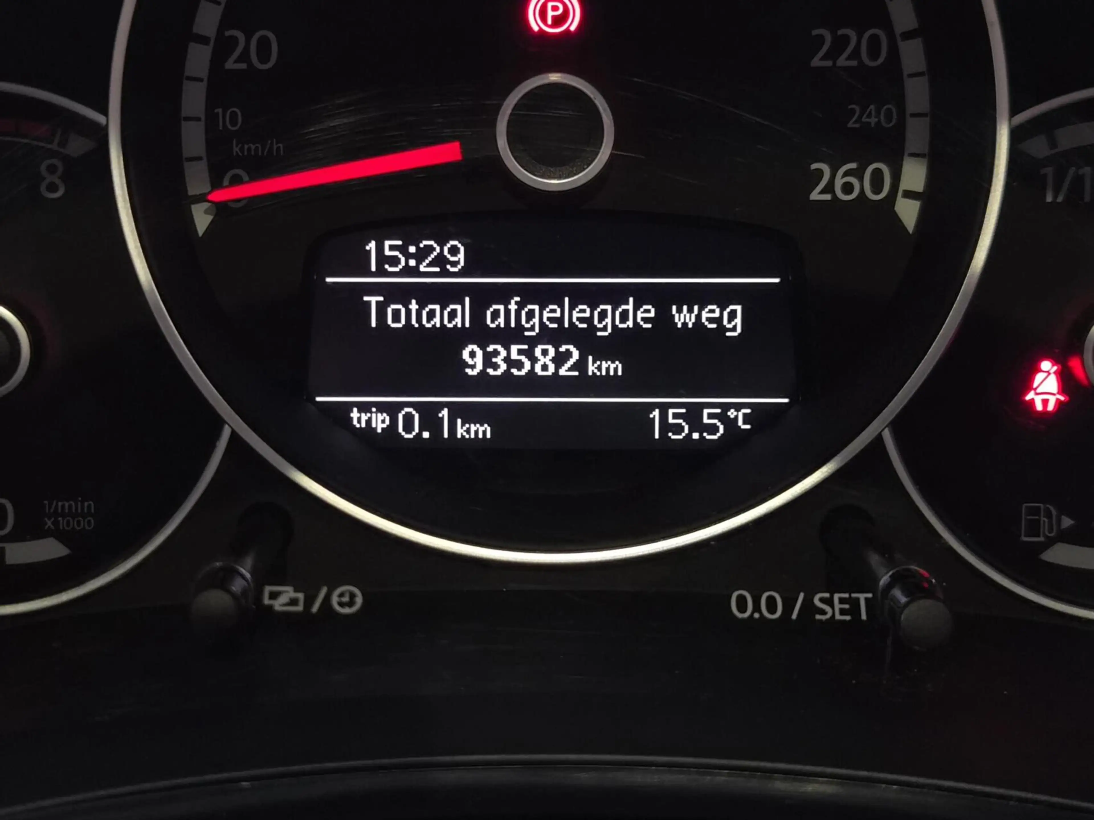 Volkswagen Beetle Cabriolet 1.2 TSI Design — photo 30
