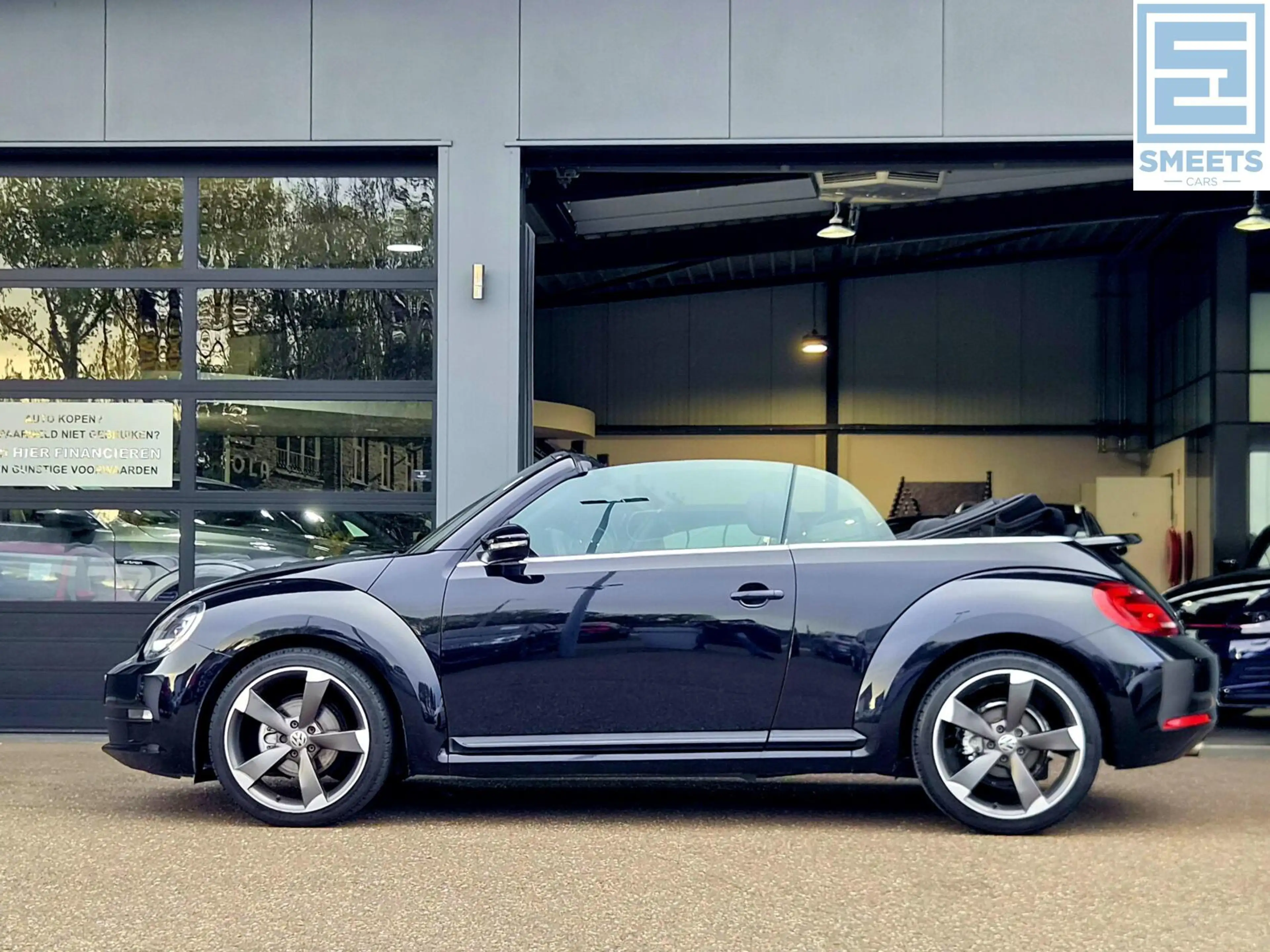 Volkswagen Beetle Cabriolet 1.2 TSI Design — photo 3