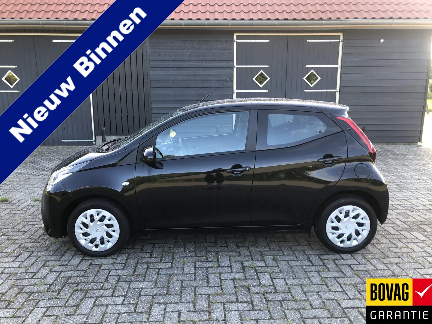 Toyota Aygo 1.0 VVT-i x-play Led Camera speed limiter Nap Zwart - 1