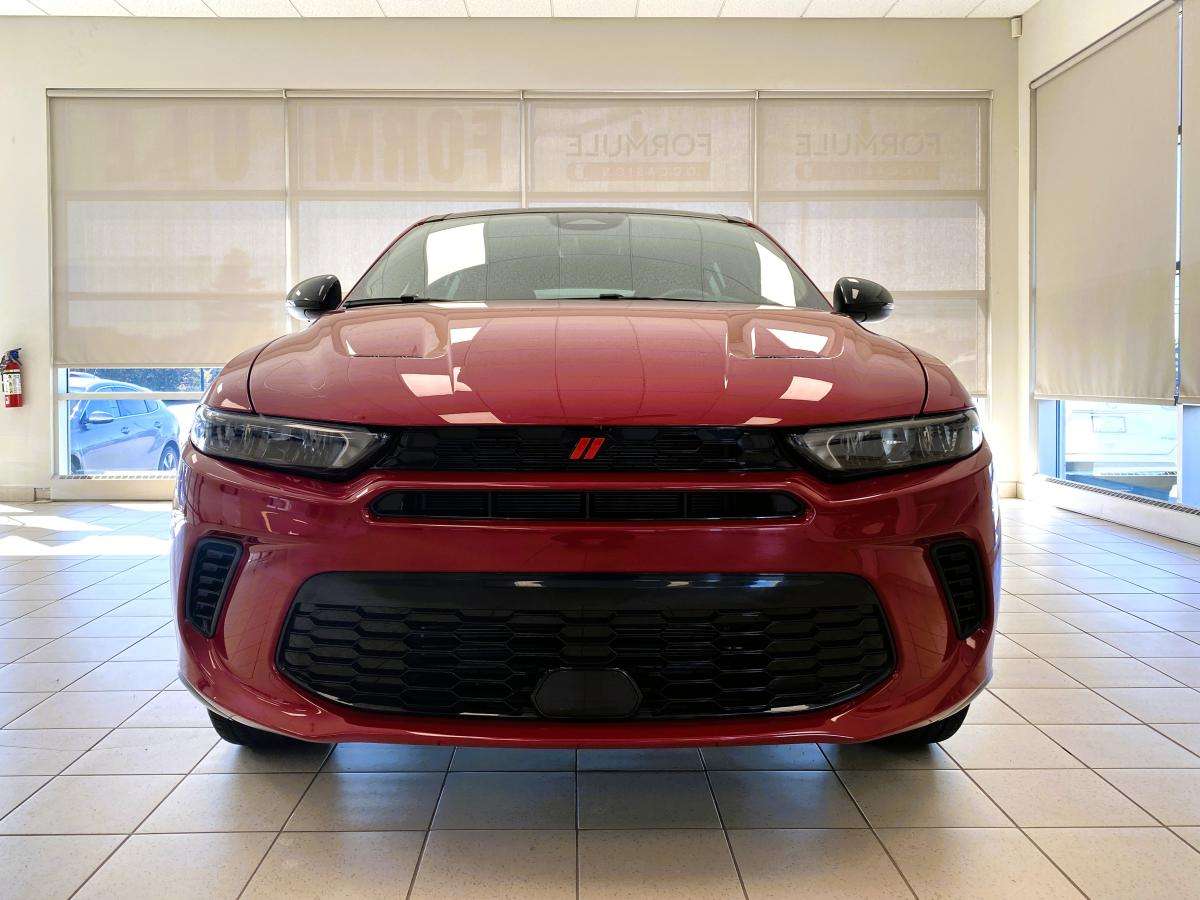 2024 Dodge Hornet R/T Plus PHEV TIe — photo 2