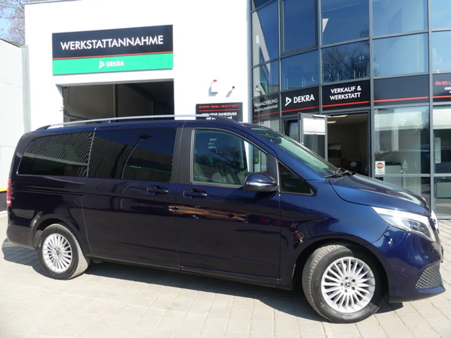 Mercedes-Benz V 250 d Edtion Lang 9G Tron LED/MBUX/STHZ/AHK/KAM Blau - 1
