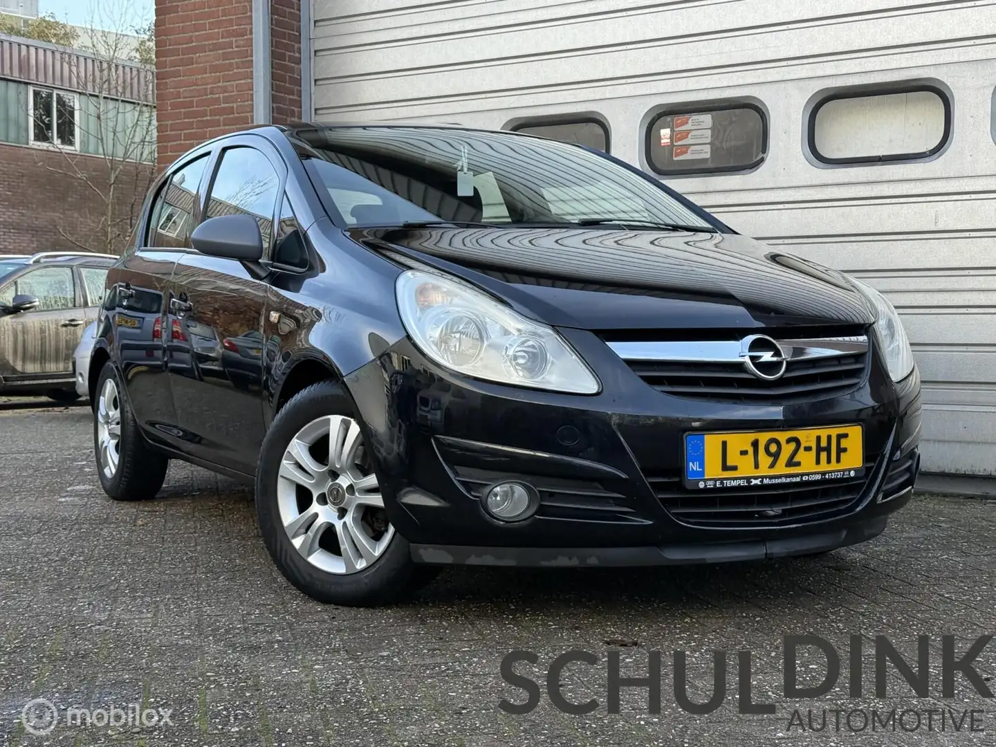 Opel Corsa 1.2-16V Enjoy AIRCO|ELEKTRISCHE RAMEN|5-DEURS Schwarz - 1