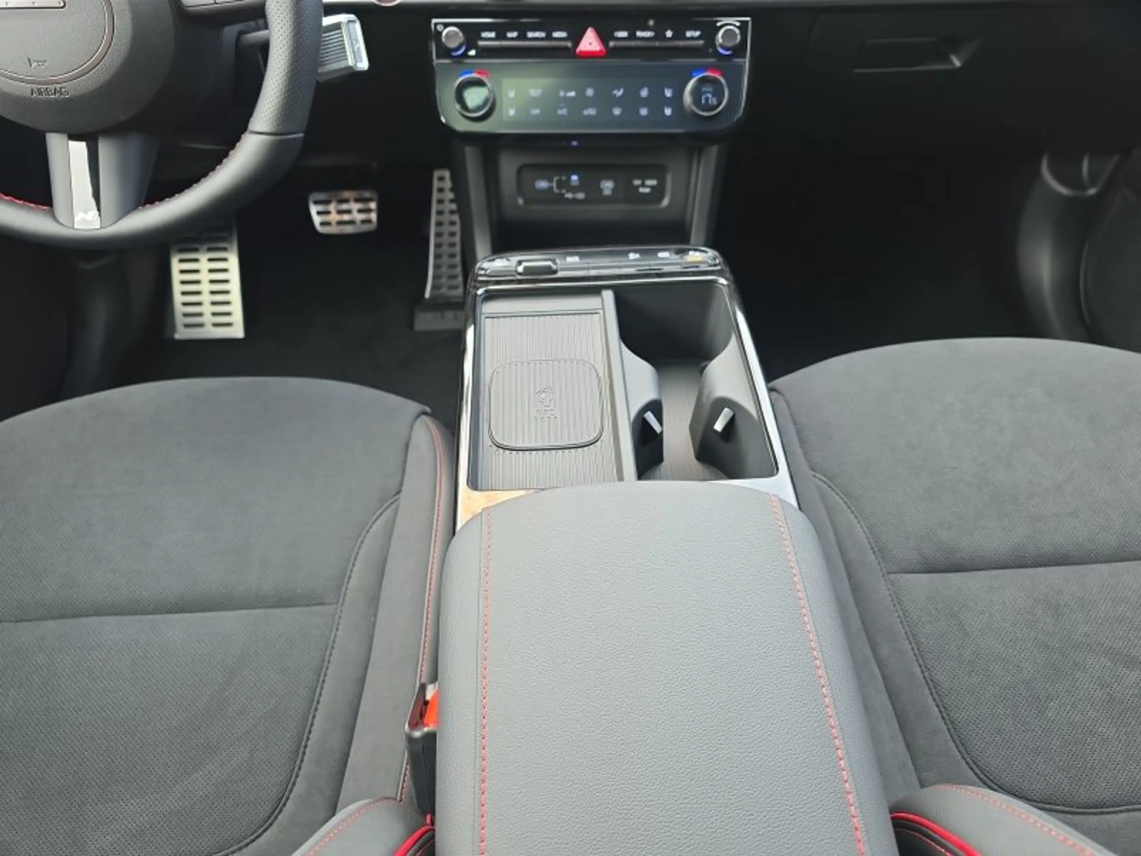Hyundai TUCSON 1,6T HEV 4WD N Line X UPE=56000 Euro! — photo 12