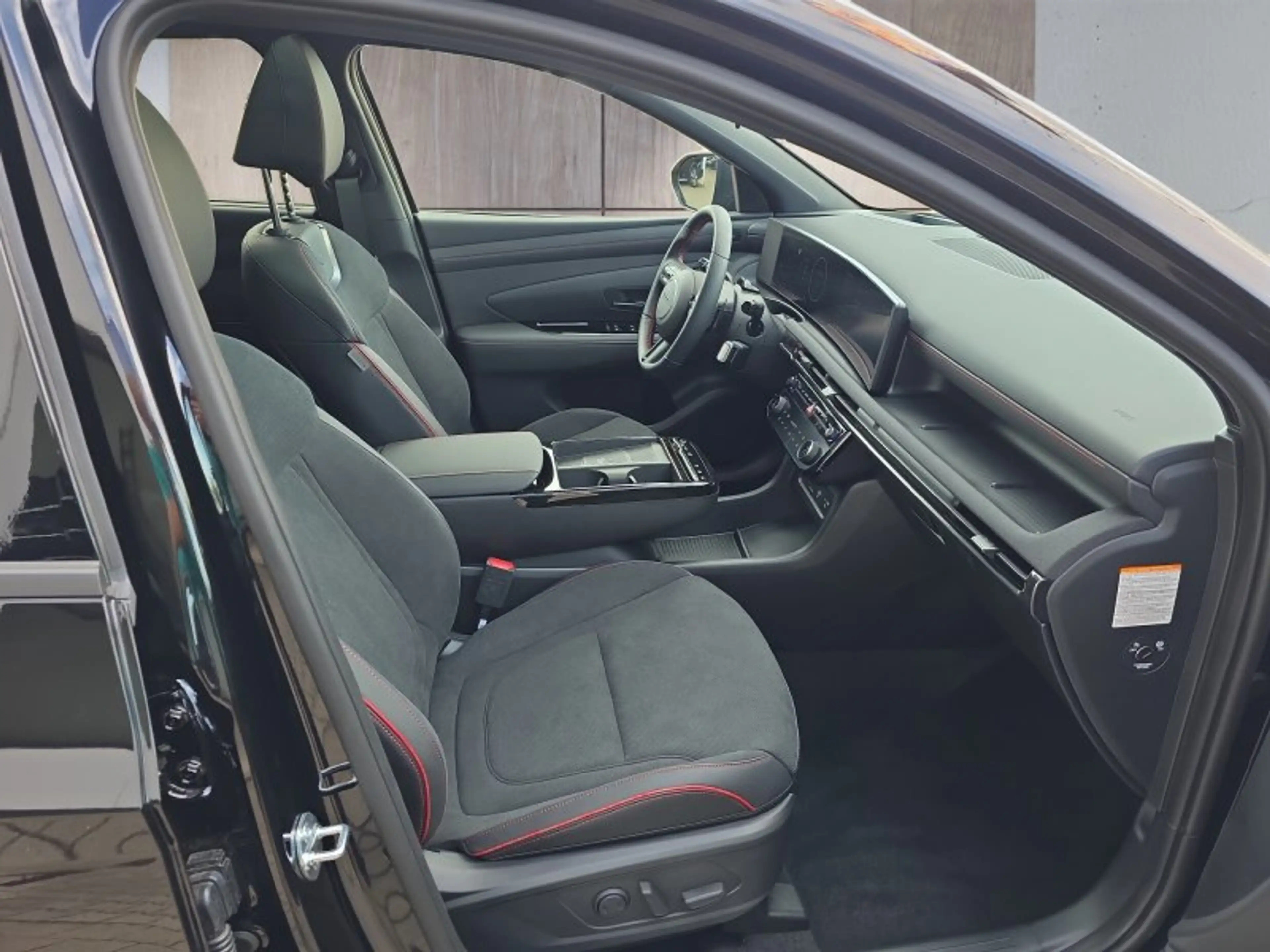 Hyundai TUCSON 1,6T HEV 4WD N Line X UPE=56000 Euro! — photo 16