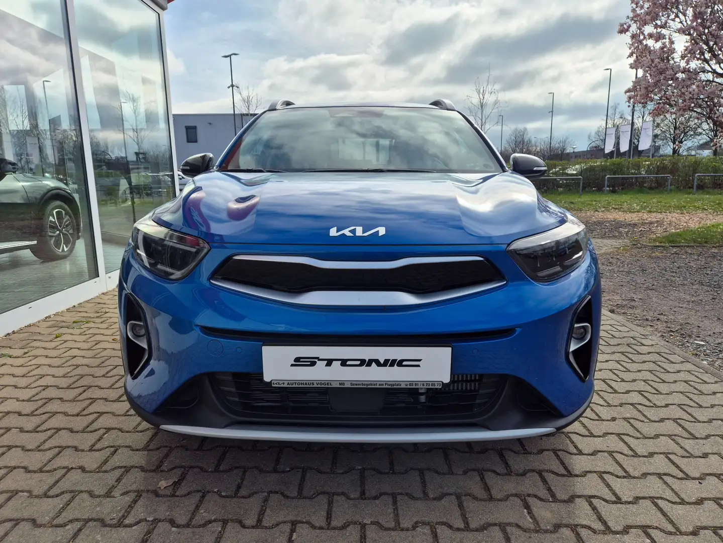 Kia Stonic 1.0 T-GDi 120 48V Mild-Hybrid Nightline Edition Blau - 2