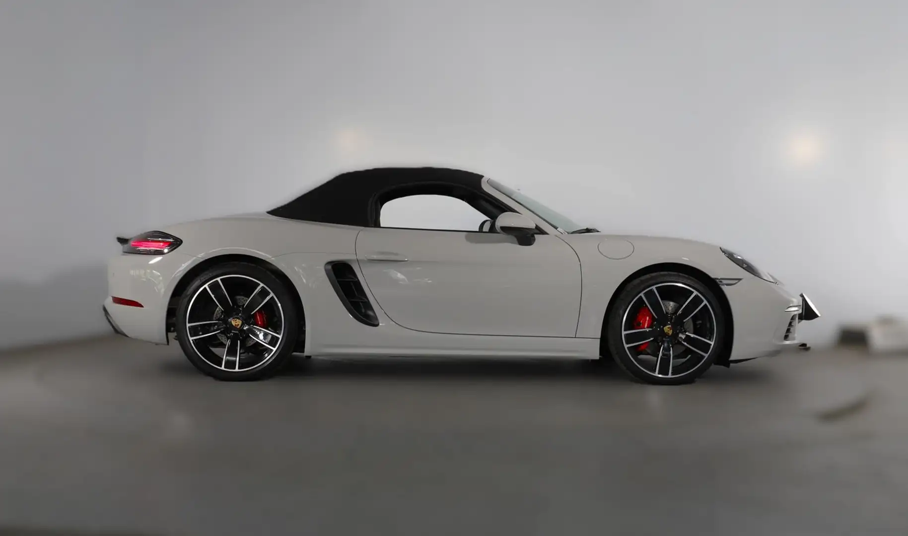 Porsche 718 Boxster S Grau - 2