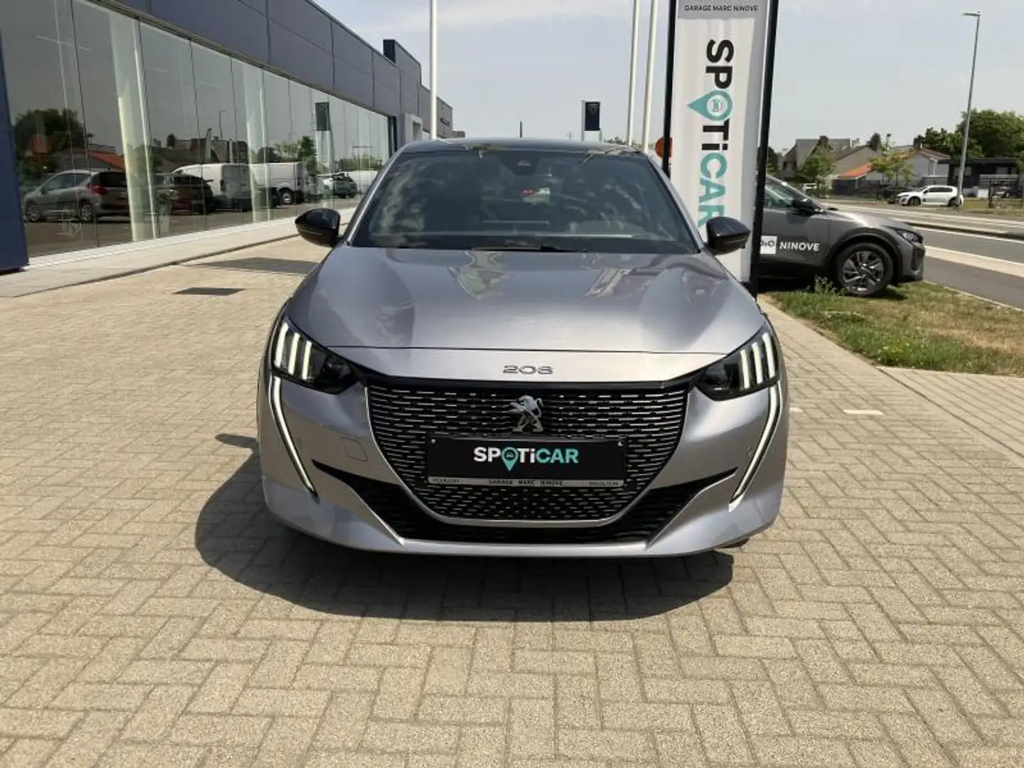 Peugeot 208 II & e- GT Grau - 2