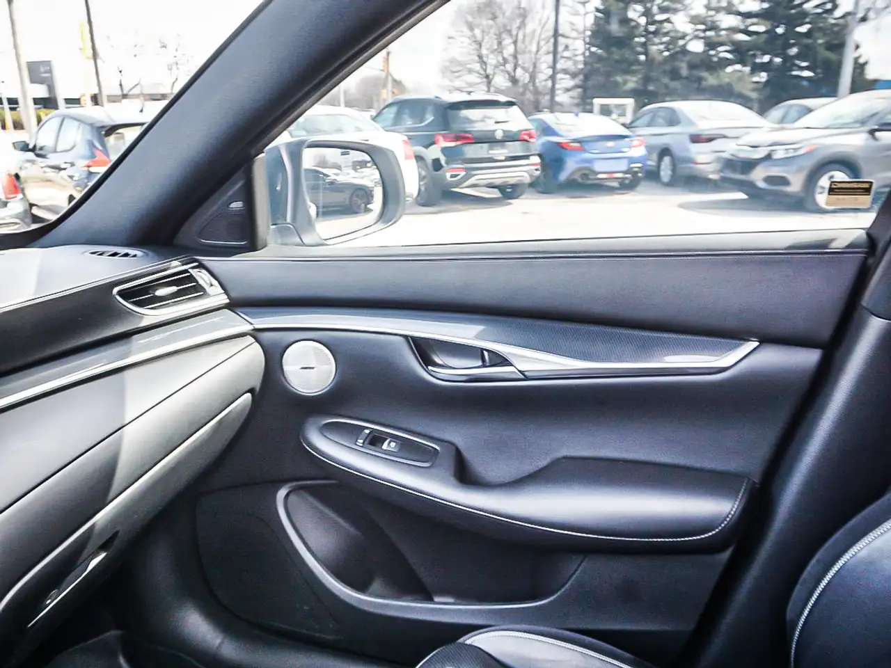 Infiniti QX50 снимка Infiniti QX50
