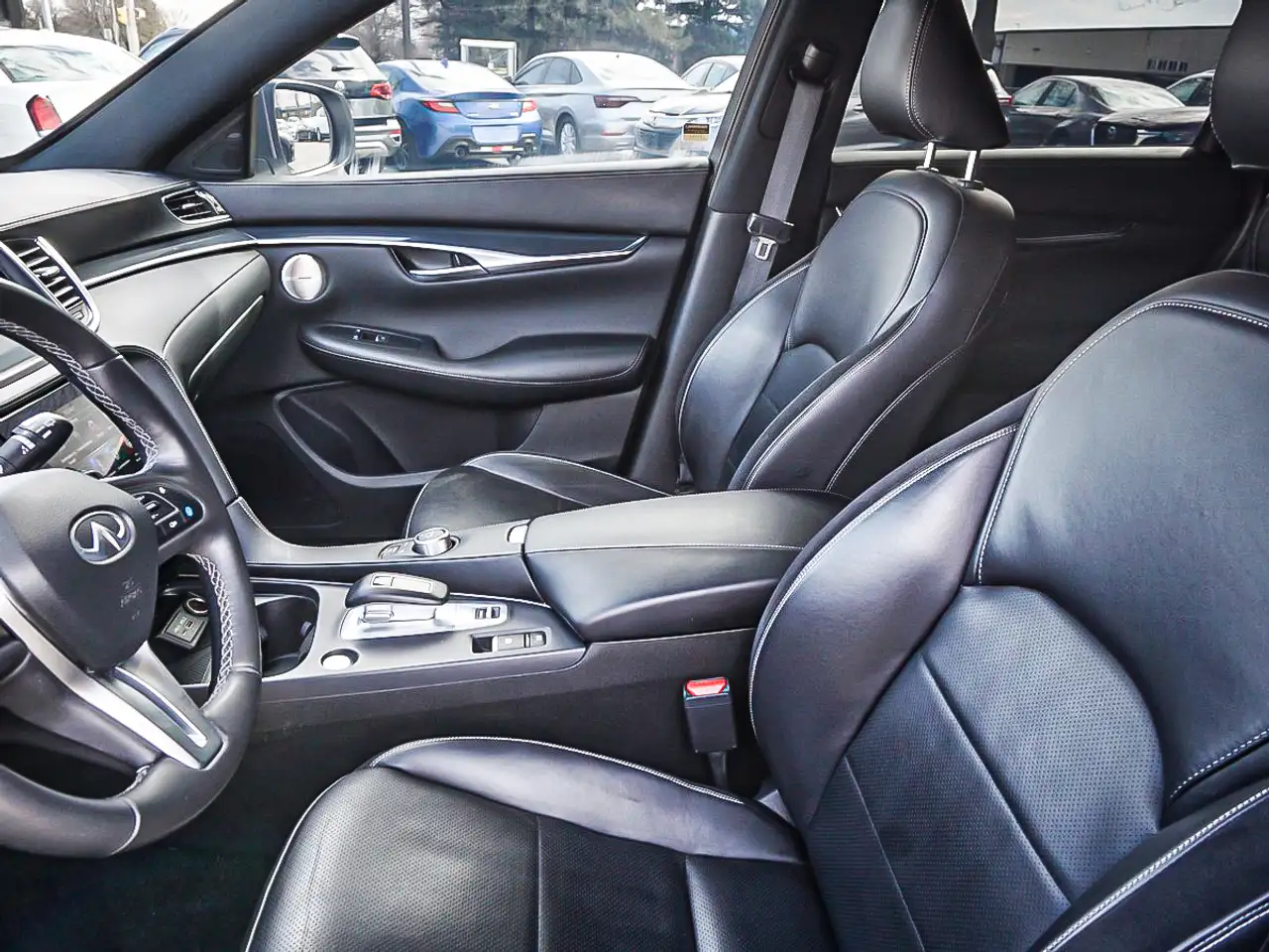 Infiniti QX50 снимка Infiniti QX50