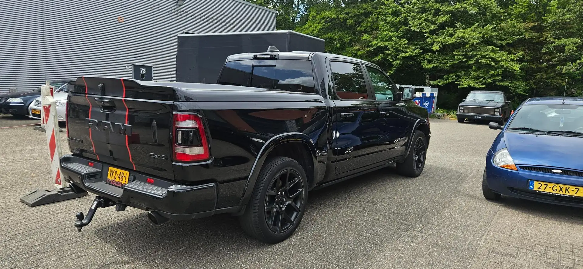 RAM 1500 1500 5.7 V8 4x4 CC Laram. Zwart - 2