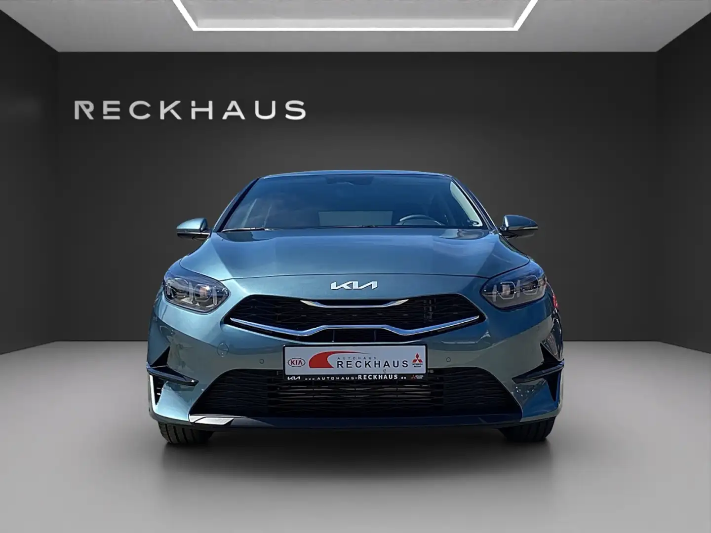 Kia Ceed / cee'd 1.5T 140 SPIRIT TECH-PAKET Klima Navi Grau - 2