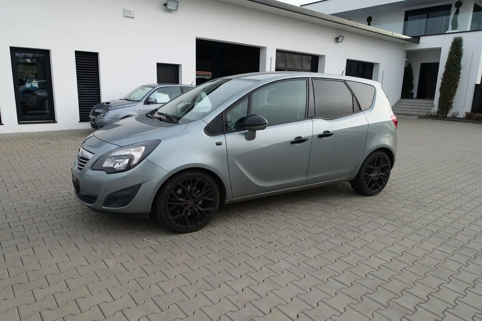 Opel Meriva 1.7CDTI Innovation Silber - 1