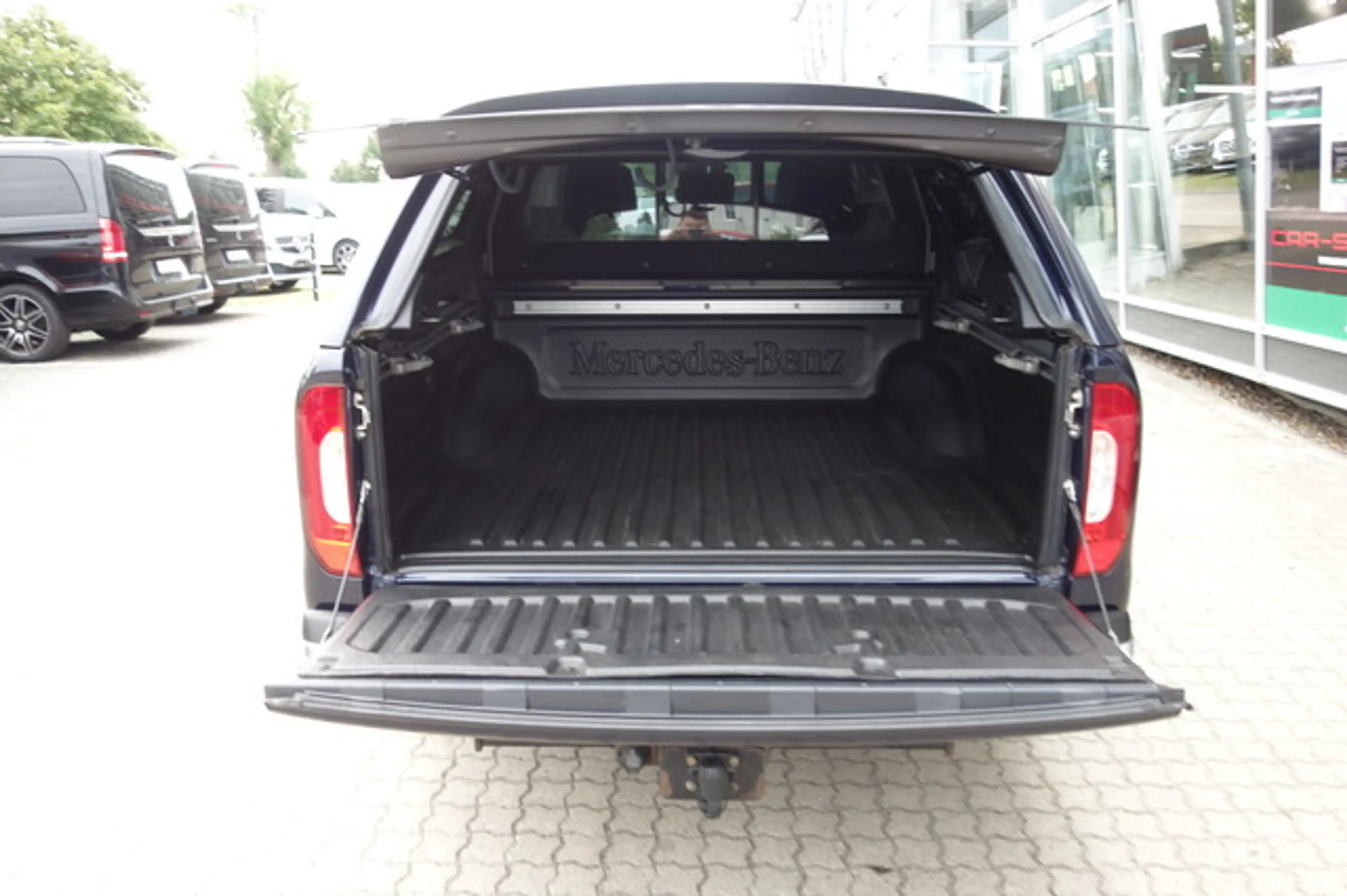 Mercedes-Benz X 250 d 4Mat DoKa Power HARDTOP/360°/COMAND/LED — photo 9