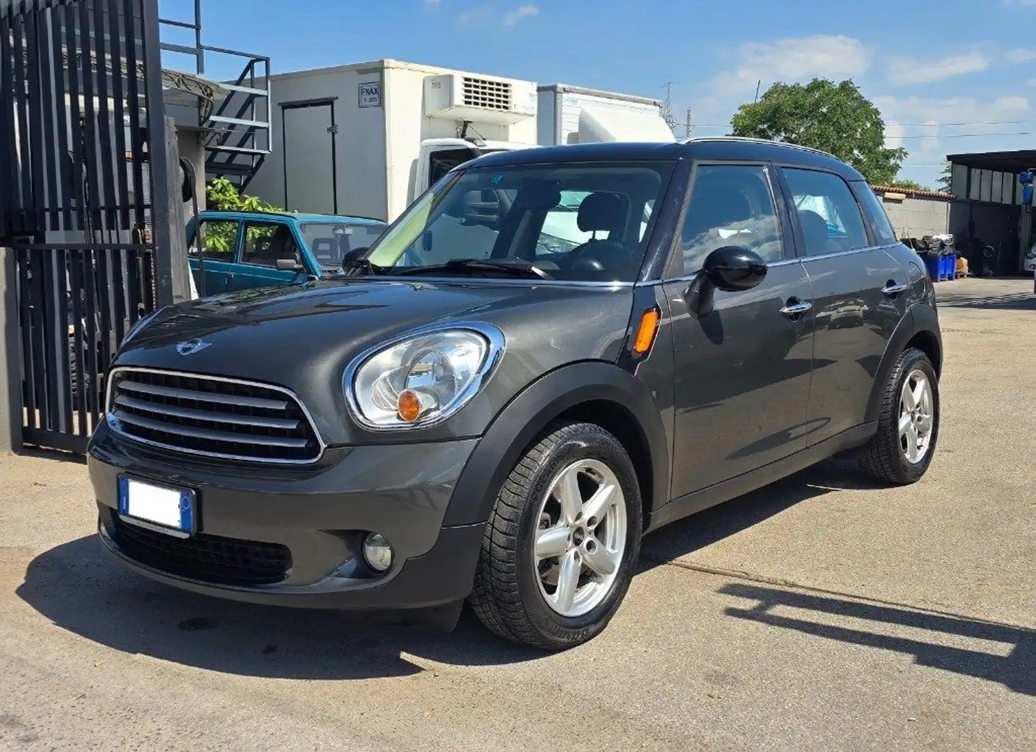 MINI Cooper D Countryman Mini Grijs - 1