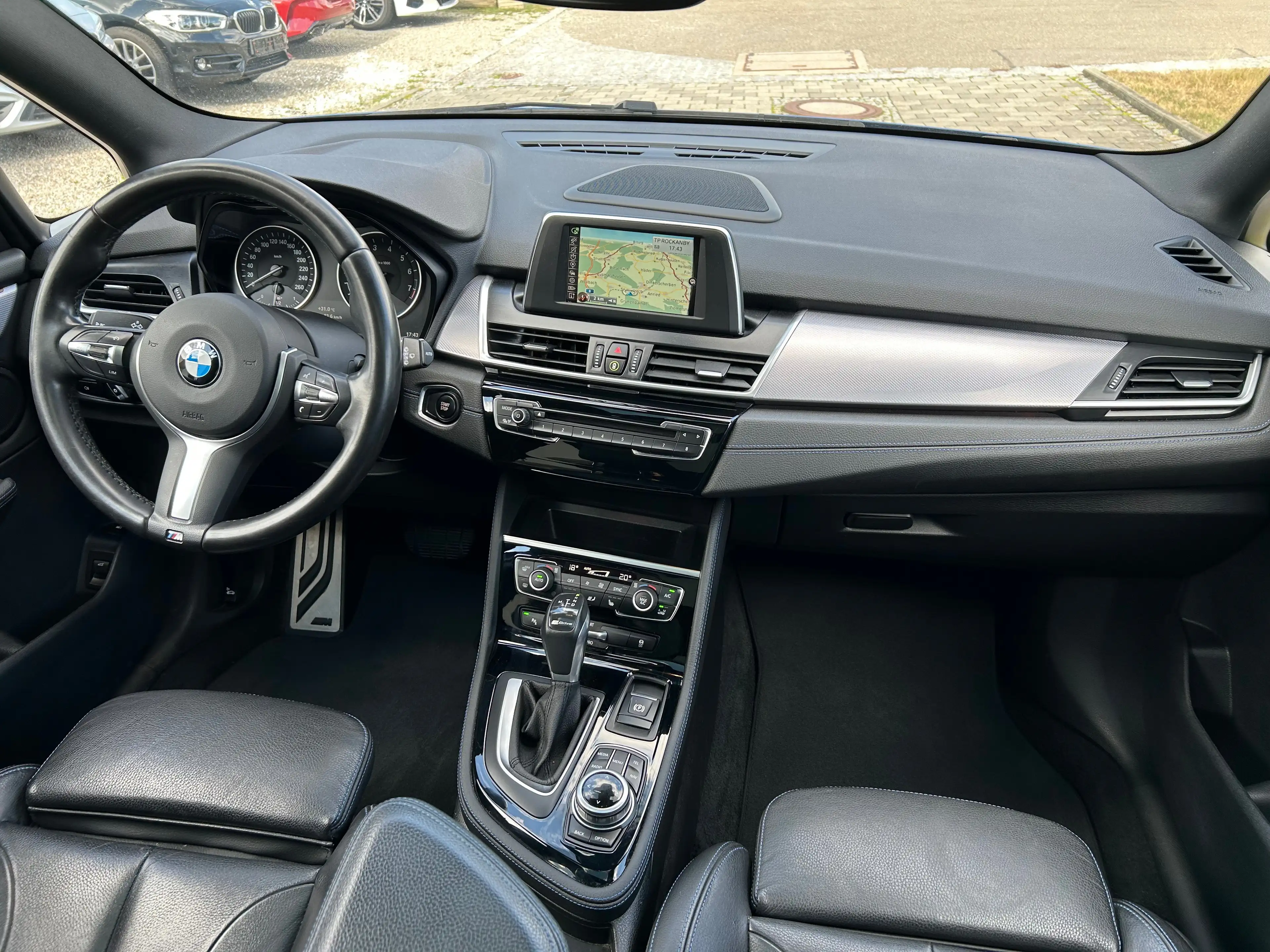BMW 225 225xe Active Tourer M-Sport PANO RFK Navi LED eSpSitze DAB HiFi 1.Hand — photo 3