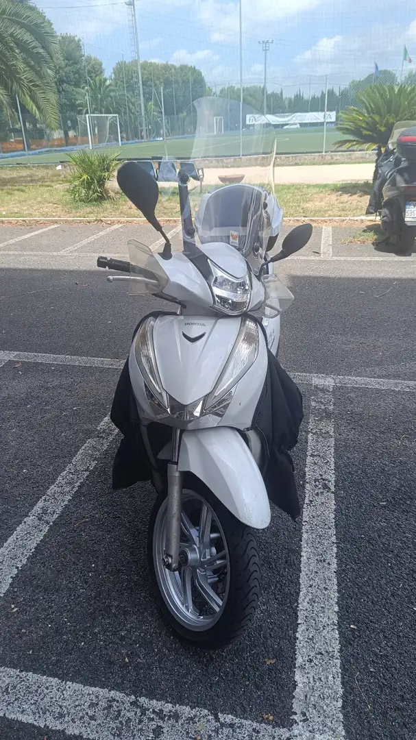Honda SH 300 Bianco - 2
