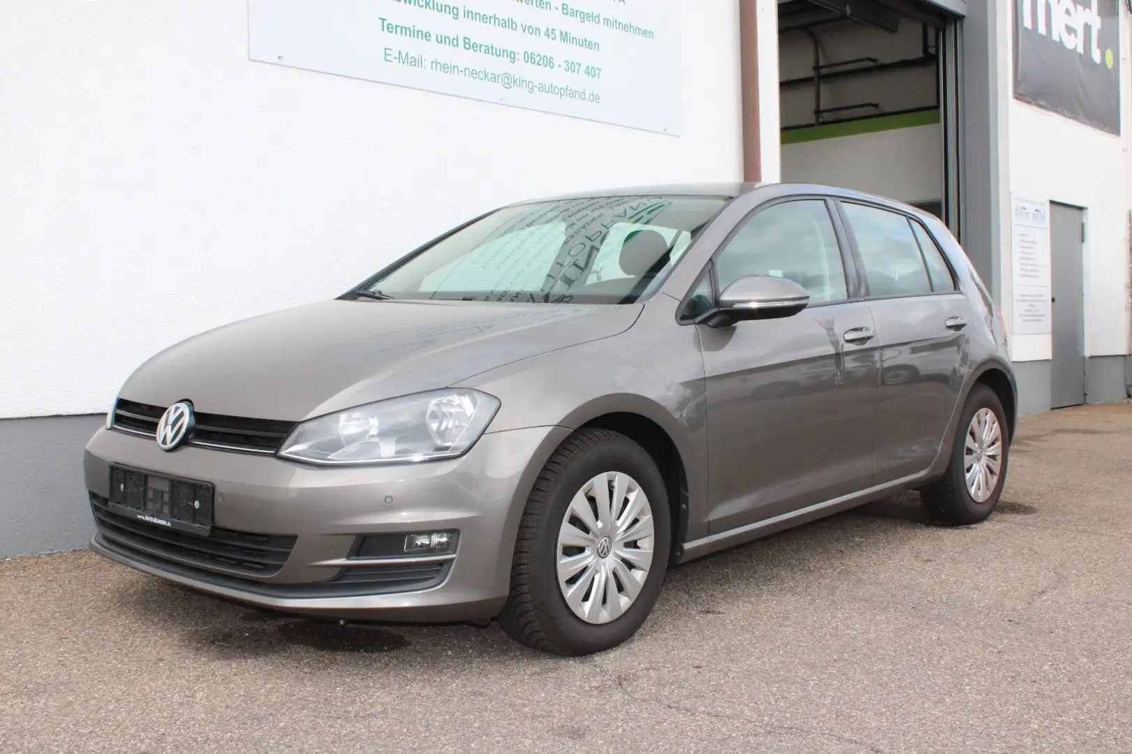 Volkswagen Golf VII 1.6 TDI Lim. Comfortline Klimaautom. Grau - 1