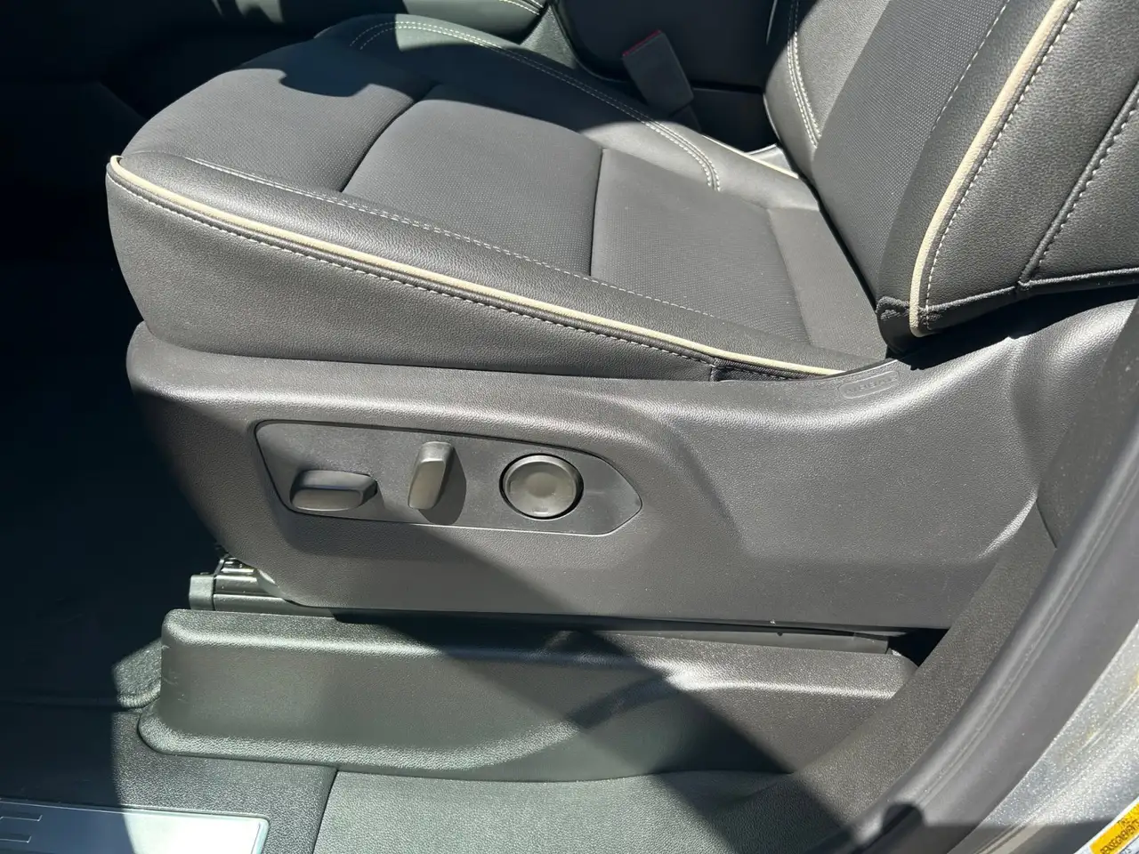 GMC Yukon снимка GMC Yukon